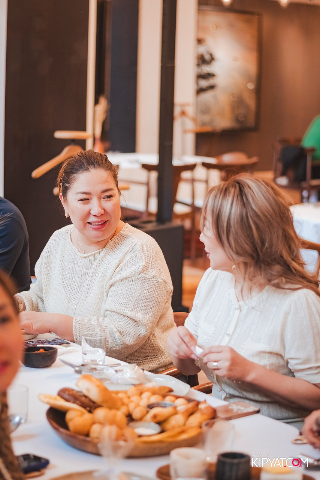 ИЗОБИЛЬНАЯ СЕМЬЯ. КИПЯТКОМ АЛМАТЫ! Фотосъемка мероприятий в Алматы