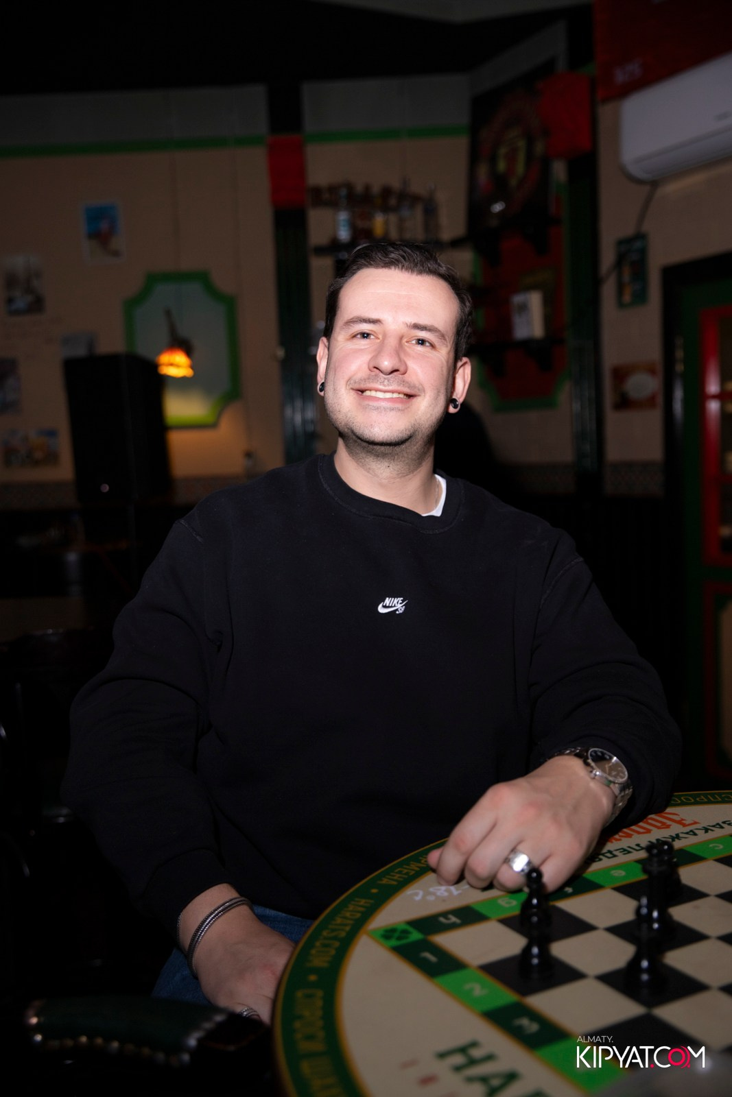 HARATS IRISH PUB НА АЛЬ-ФАРАБИ. КИПЯТКОМ АЛМАТЫ! Фотосъемка мероприятий в Алматы