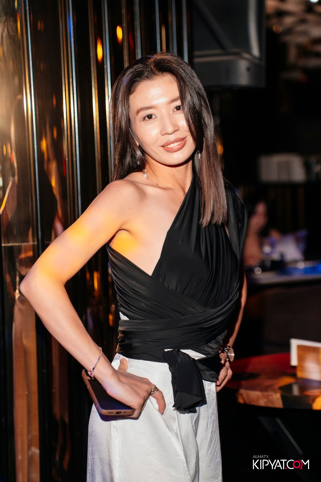 MOOD KARAOKE & TERRACE. КИПЯТКОМ АЛМАТЫ!