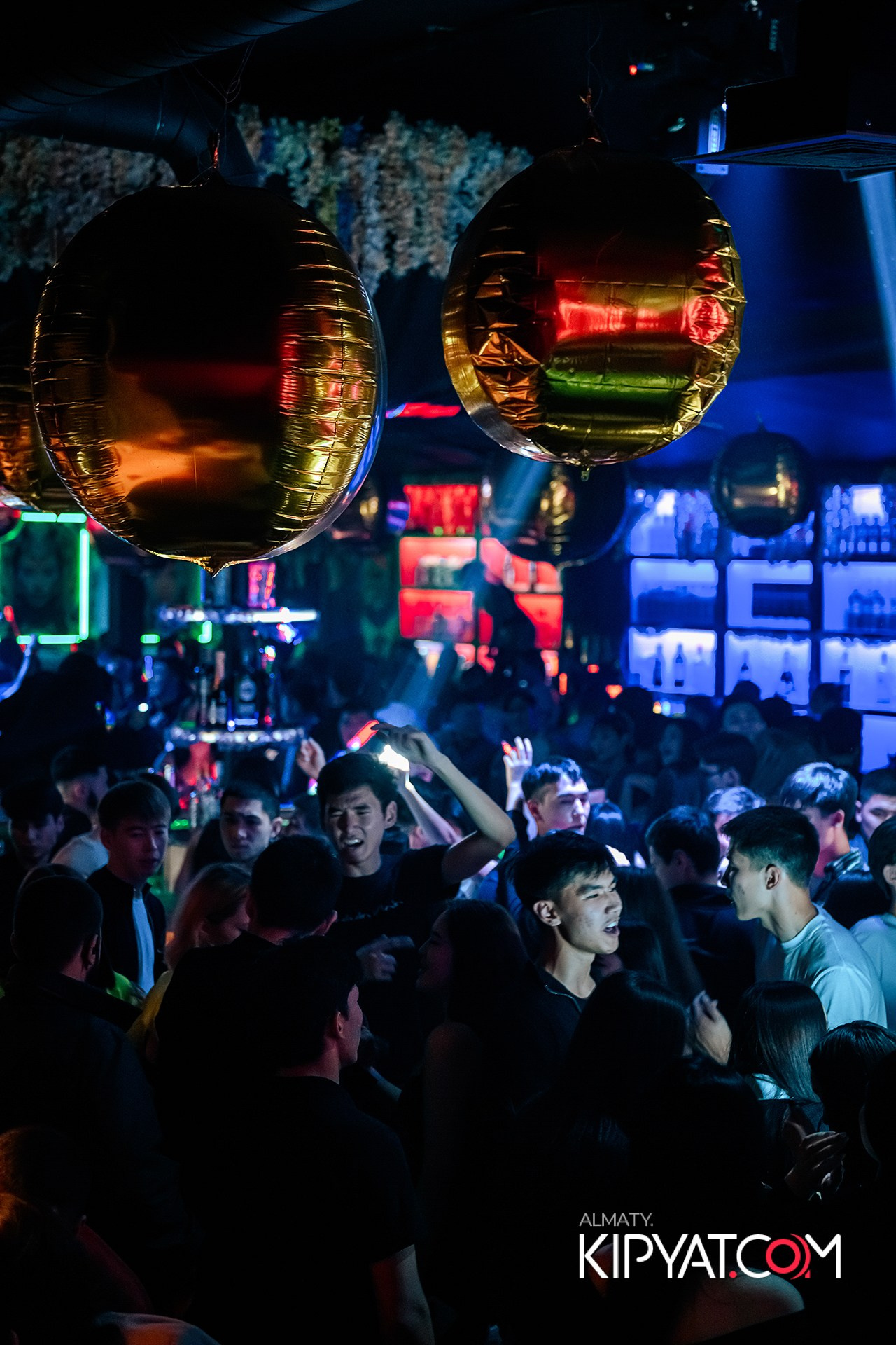 Uyat Emes Ваr. КИПЯТКОМ АЛМАТЫ!