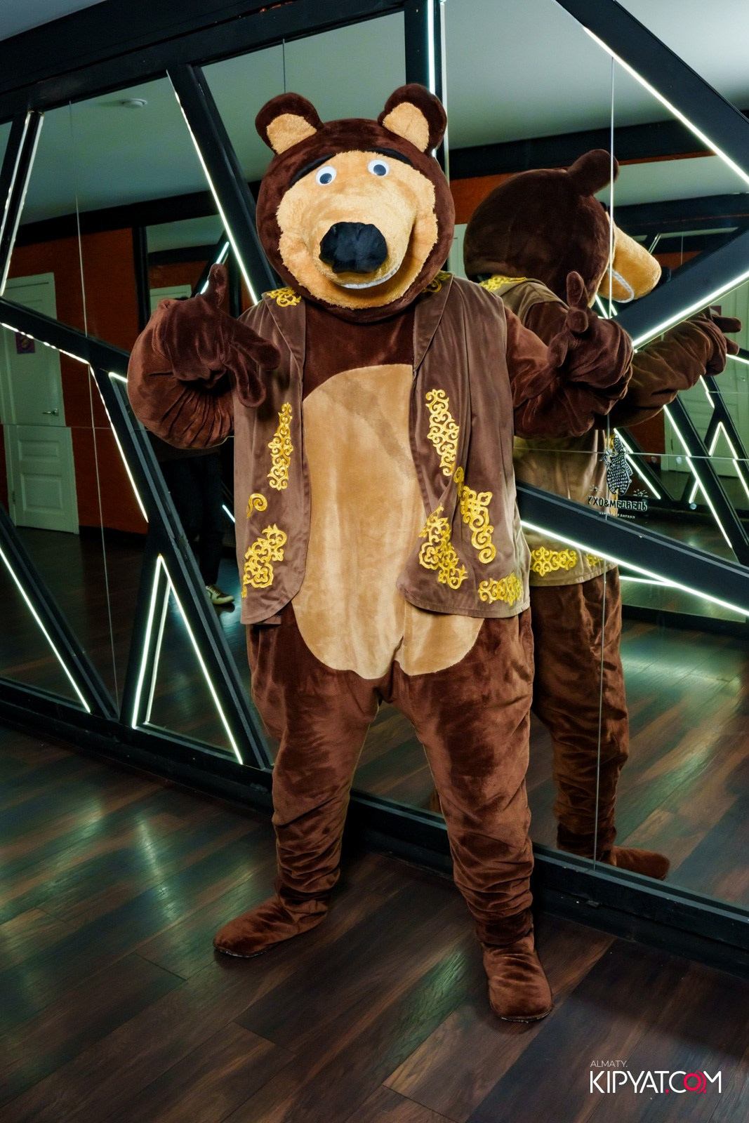 УХО И МЕДВЕДЬ НА САИНА. КИПЯТКОМ АЛМАТЫ!