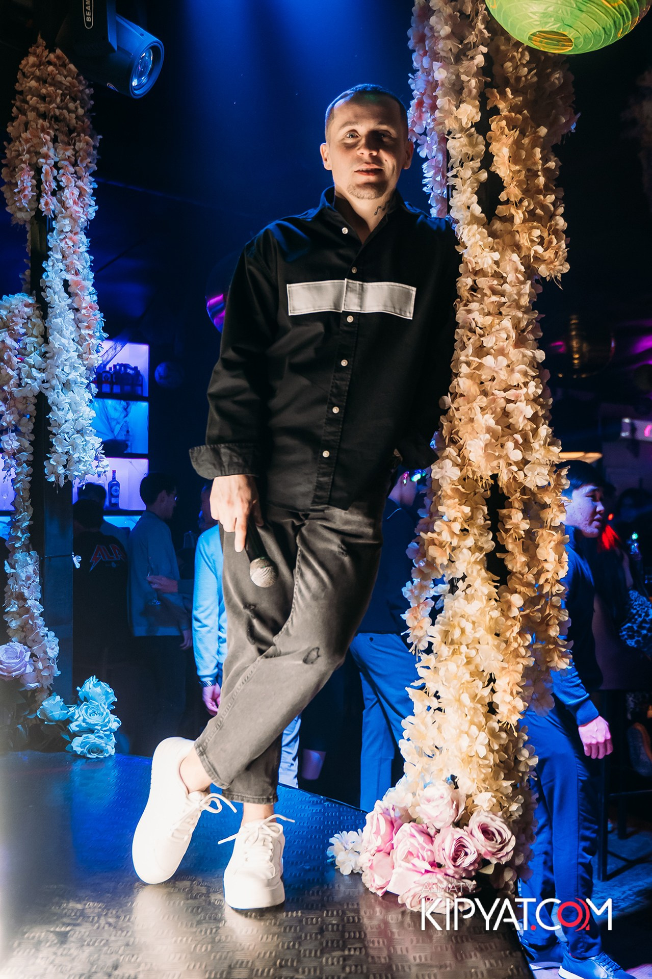 UYAT EMES BAR. КИПЯТКОМ АЛМАТЫ!