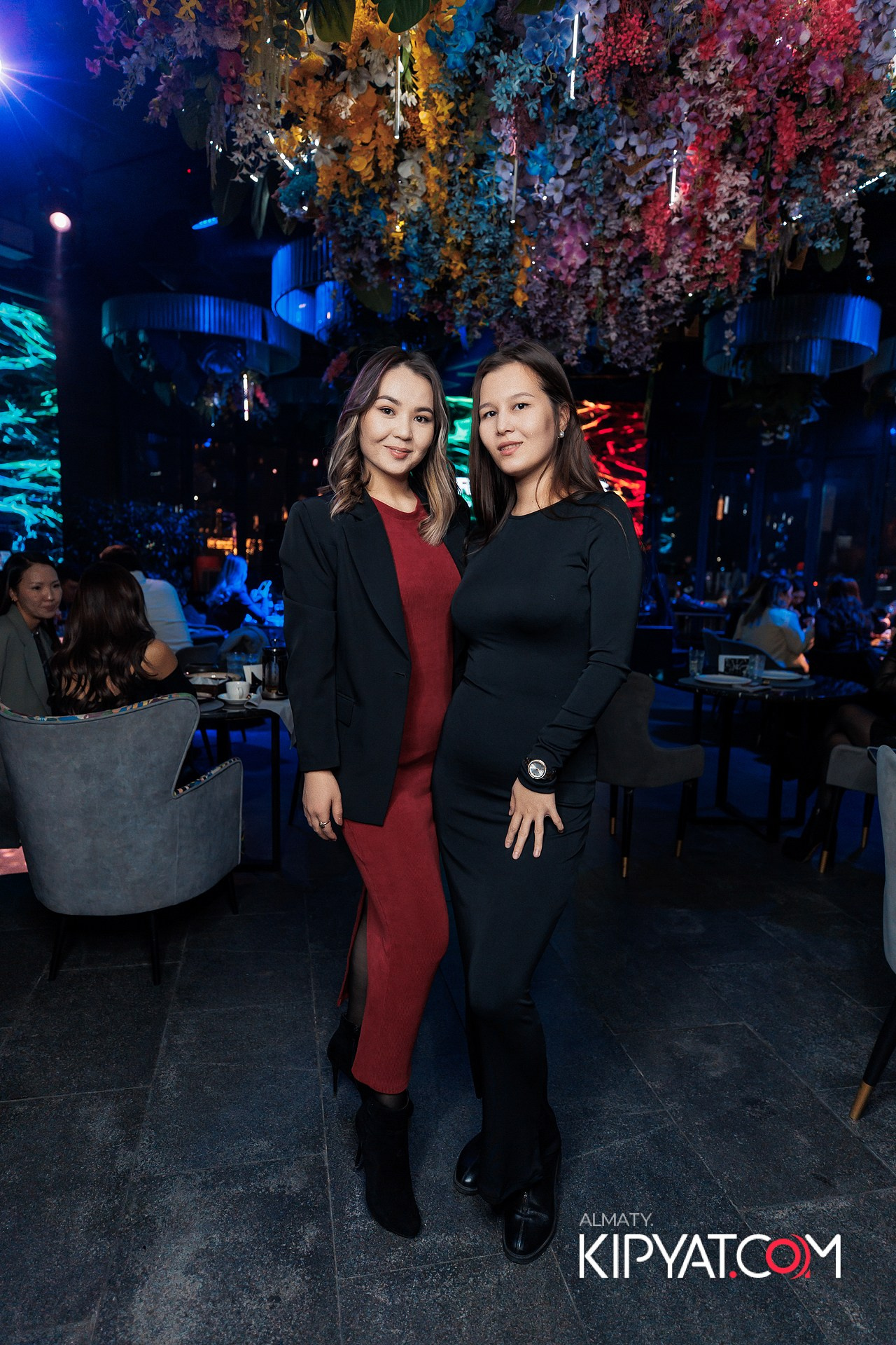 FRIENDS TERRACE & BAR. КИПЯТКОМ АЛМАТЫ! Фотосъемка мероприятий в Алматы