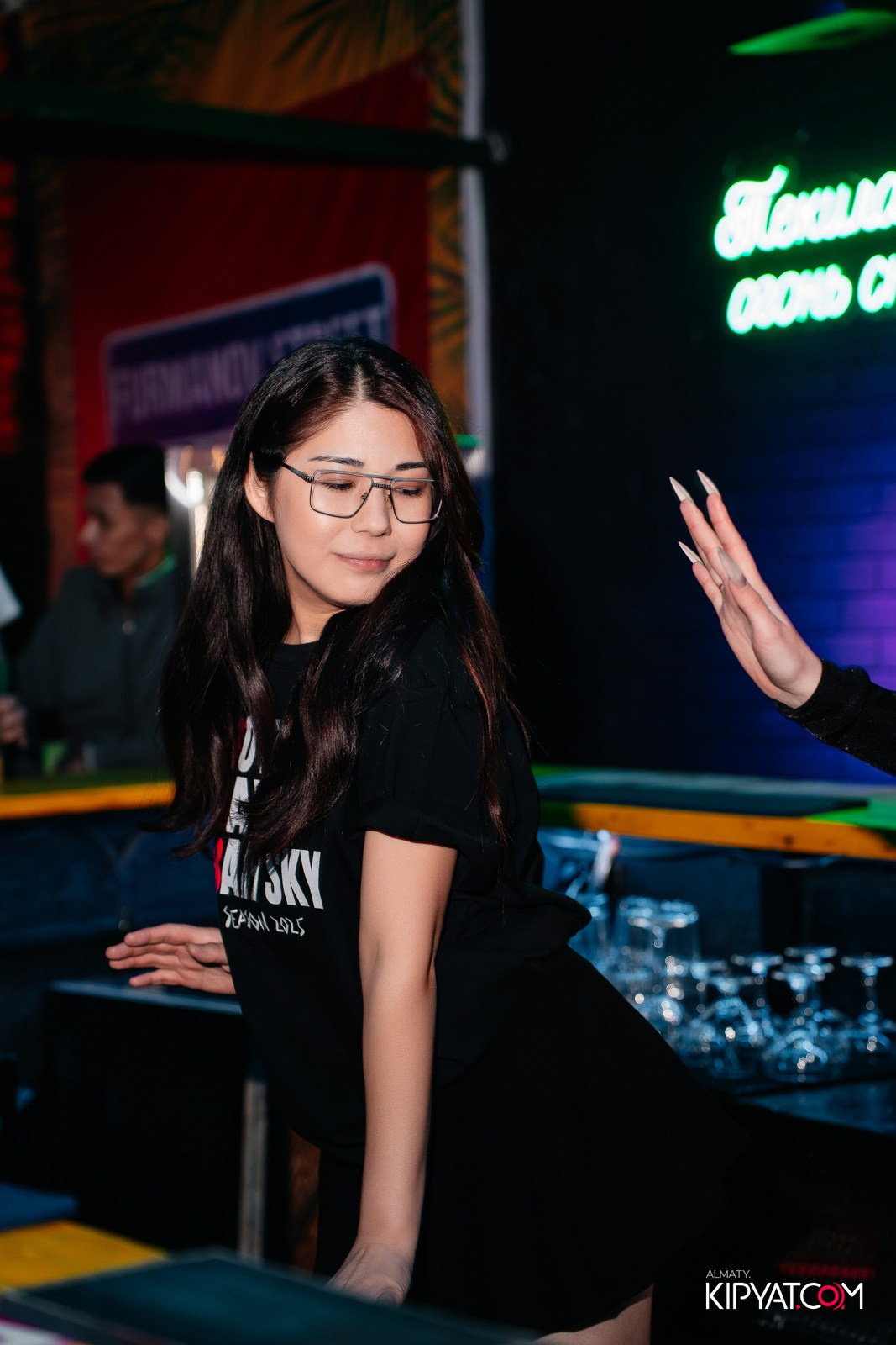 SKY BAR. КИПЯТКОМ АЛМАТЫ!