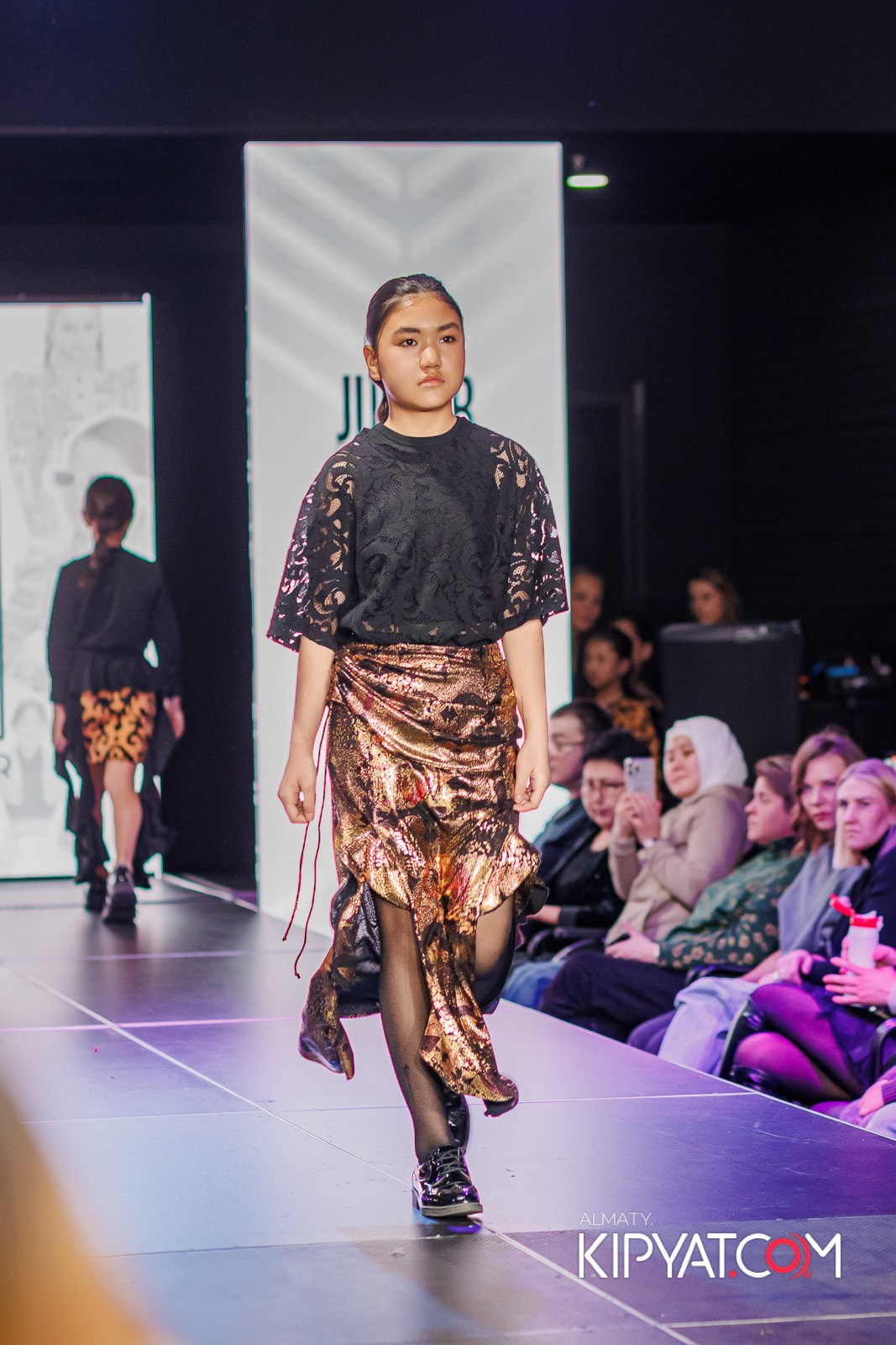 JUNIOR MODELS SHOW В РАМКАХ БЛАГОТВОРИТЕЛЬНОГО ПРОЕКТА МОДА ЗА СЧАСТЬЕ ДЕТЕЙ. КИПЯТКОМ АЛМАТЫ!