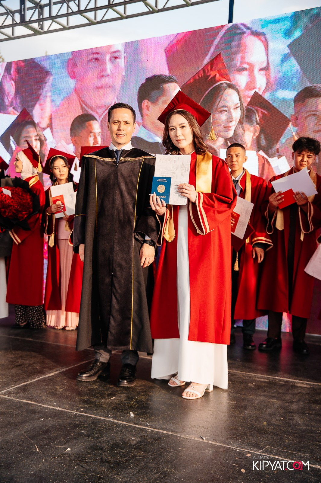 ВРУЧЕНИЕ ДИПЛОМОВ — НАРХОЗ КОЛЛЕДЖ. Part 4. КИПЯТКОМ АЛМАТЫ!