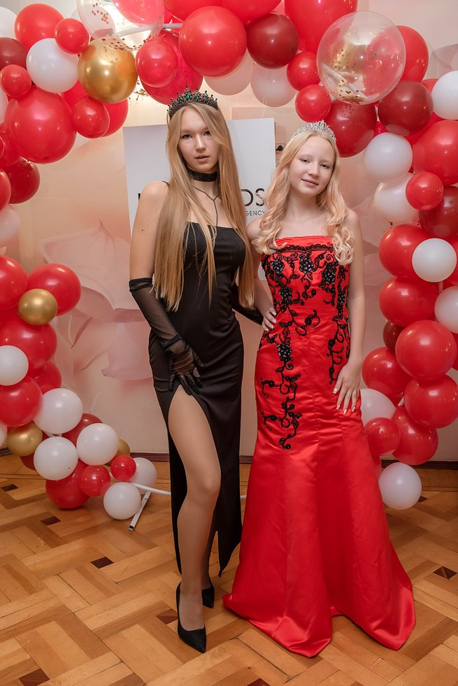 Выпускной в детской школе моделей HAPPYkids 2024. Семейный и коммерческий фотограф в Сочи Александр Бодунов