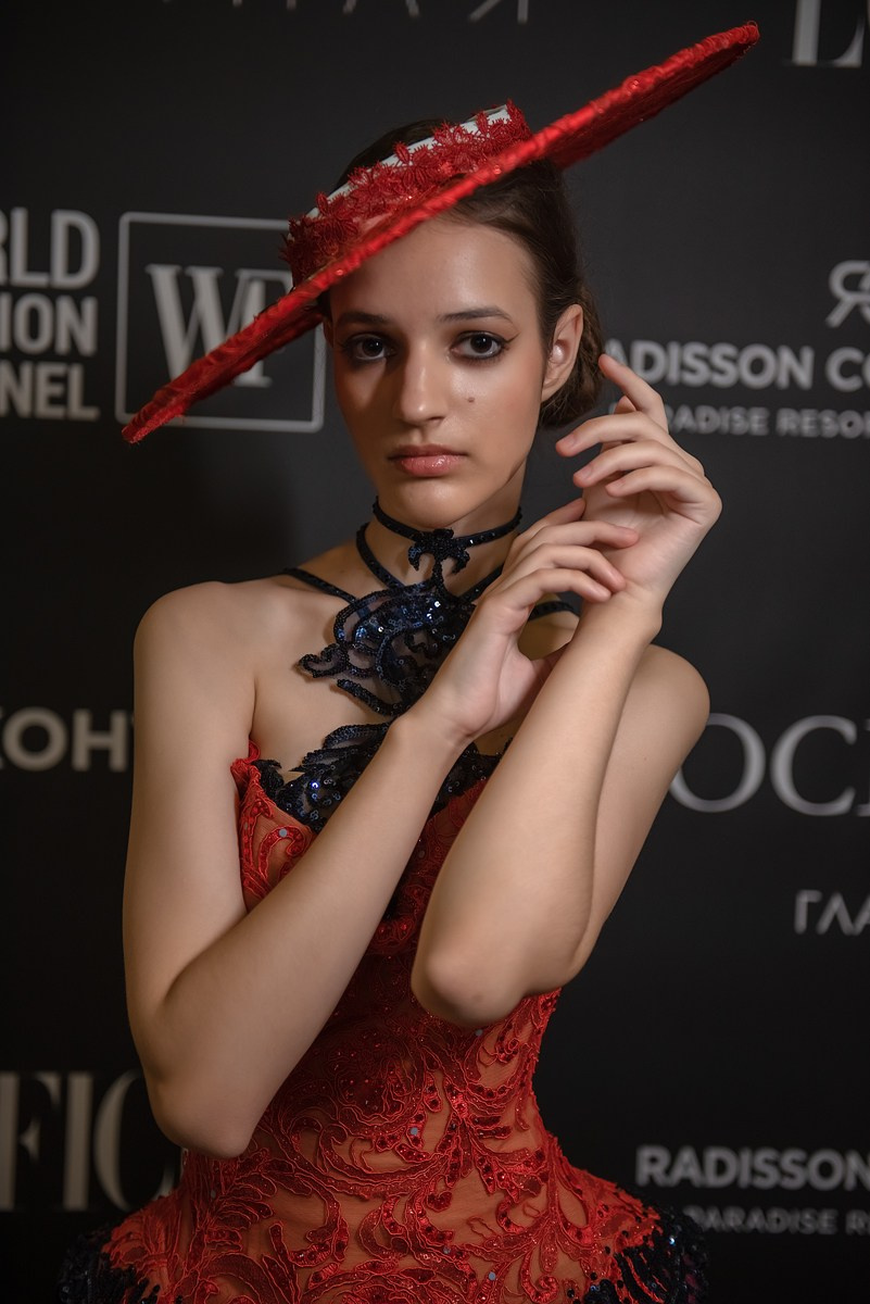 SochiFashionWeek2024 дизайнер Анохина Светлана. Семейный и коммерческий фотограф в Сочи Александр Бодунов