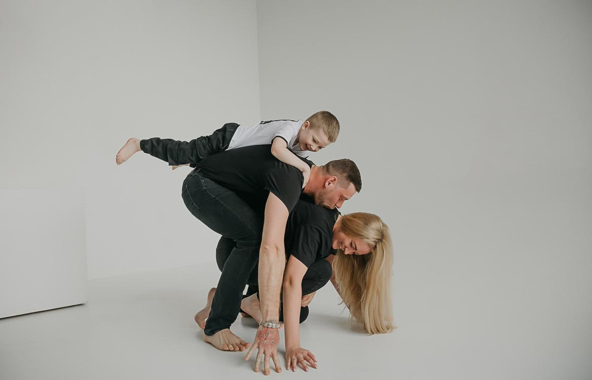 Даня и семья. Семейный фотограф в Сургуте