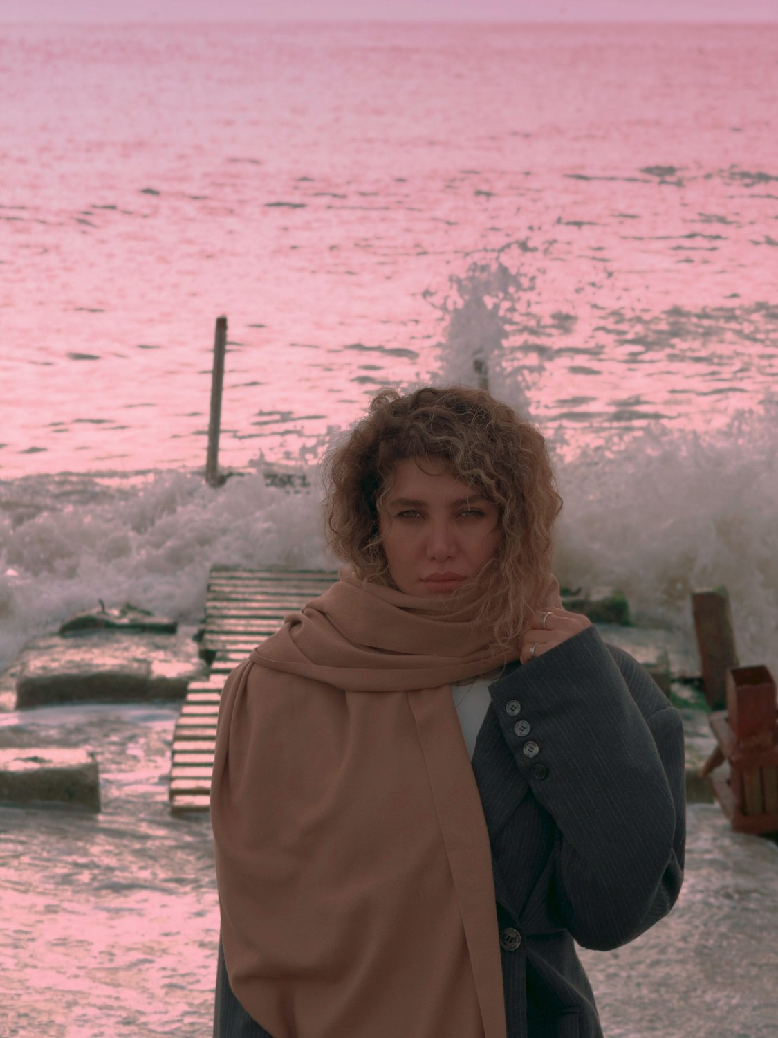 Современная концептуальная фотография о теле, уязвимости и идентичности. Визуальная практика на стиле честности, пост-иронии и искусства.Рекламная фотография, Концептуальная фотография, Современный художник, Психология, Коммерческий фотограф, Репортажный фотограф, Стрит фотография, Арт, Сюрреализм, Мобильная фотография, Снято на айфон, Дима Бурза