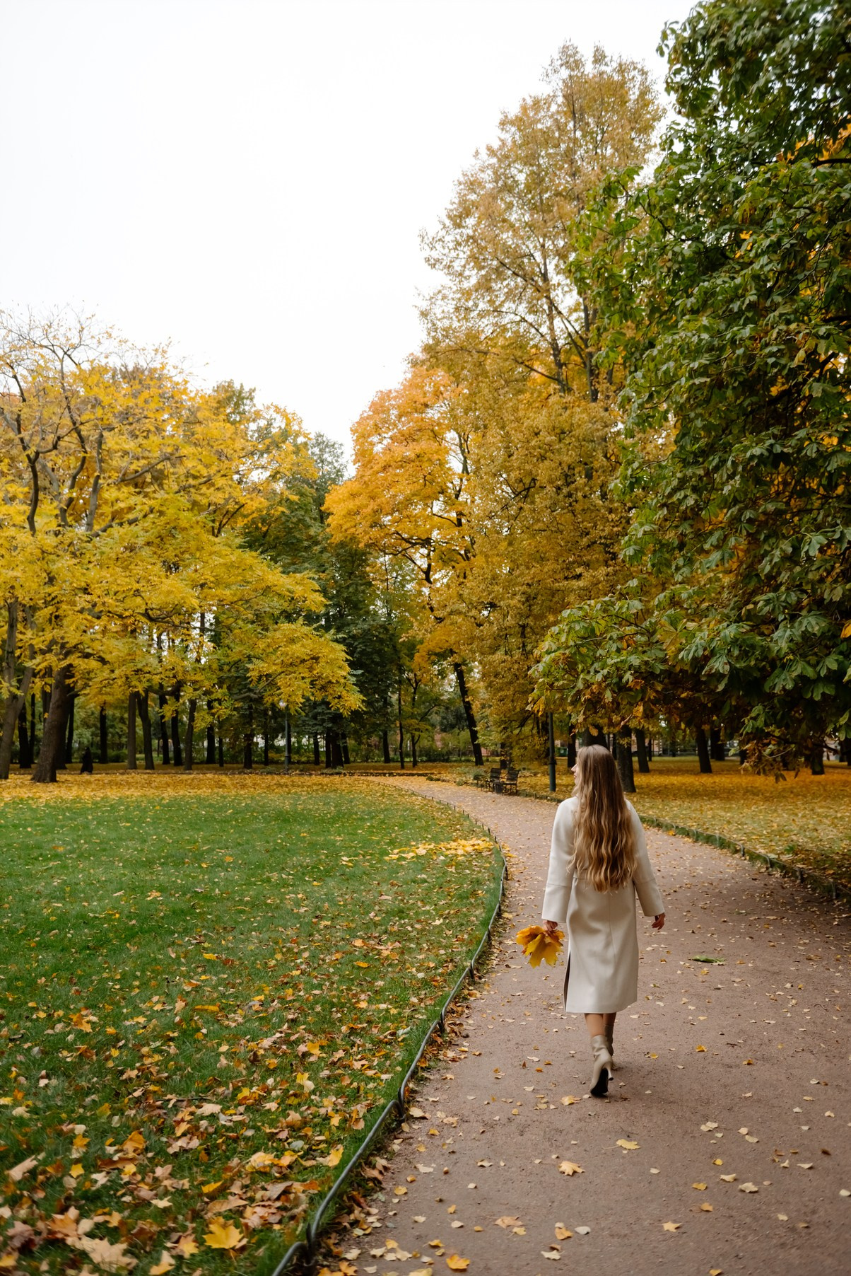 Осенняя фотосессия в Питере в Михайловском саду. Свадебный и сеейный фотограф в Санкт-Петербурге Елена Худякова