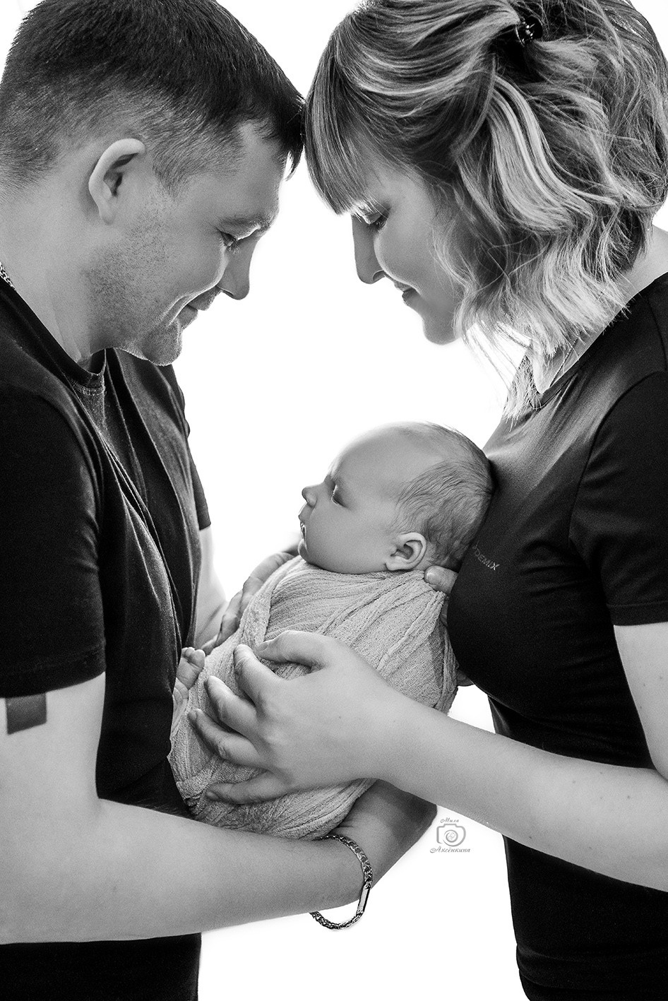 Портфолио новорожденных. Фотограф в Нефтеюганске Мила Аксёнкина