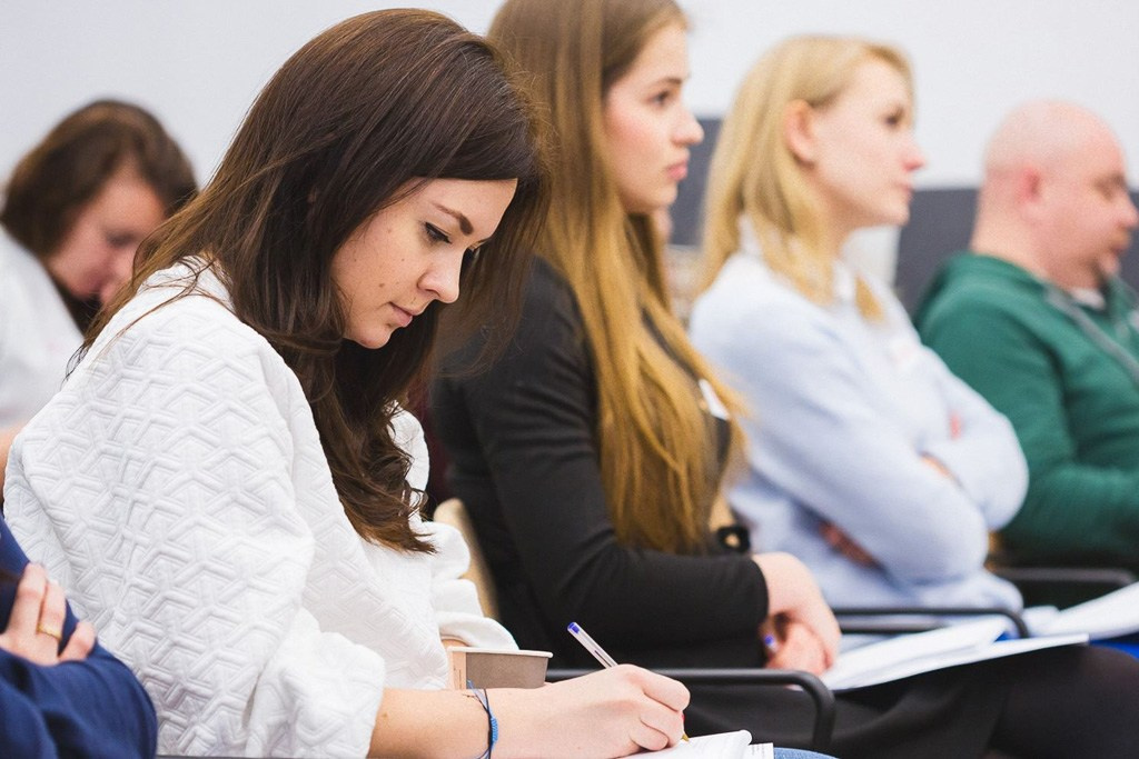 Репортажная фотография-форум. Фотография Видеография производство медиа контента