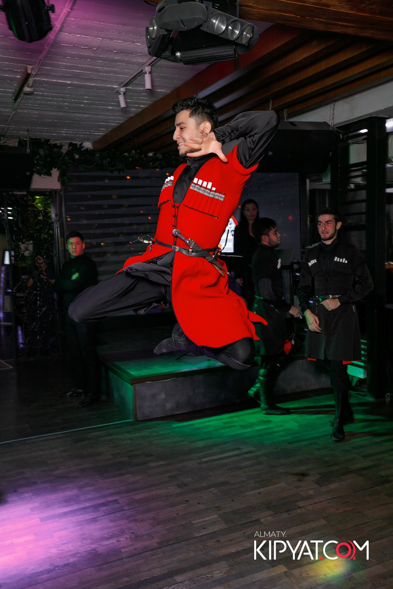 ВАХТАНГУРИ. КИПЯТКОМ АЛМАТЫ!