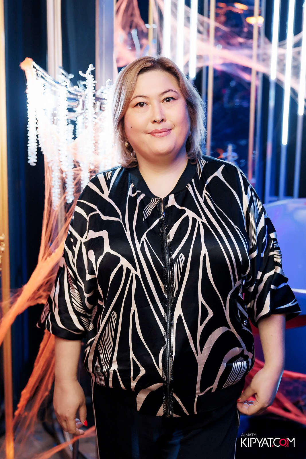 ЗАЯ, НА БИС. КИПЯТКОМ АЛМАТЫ!