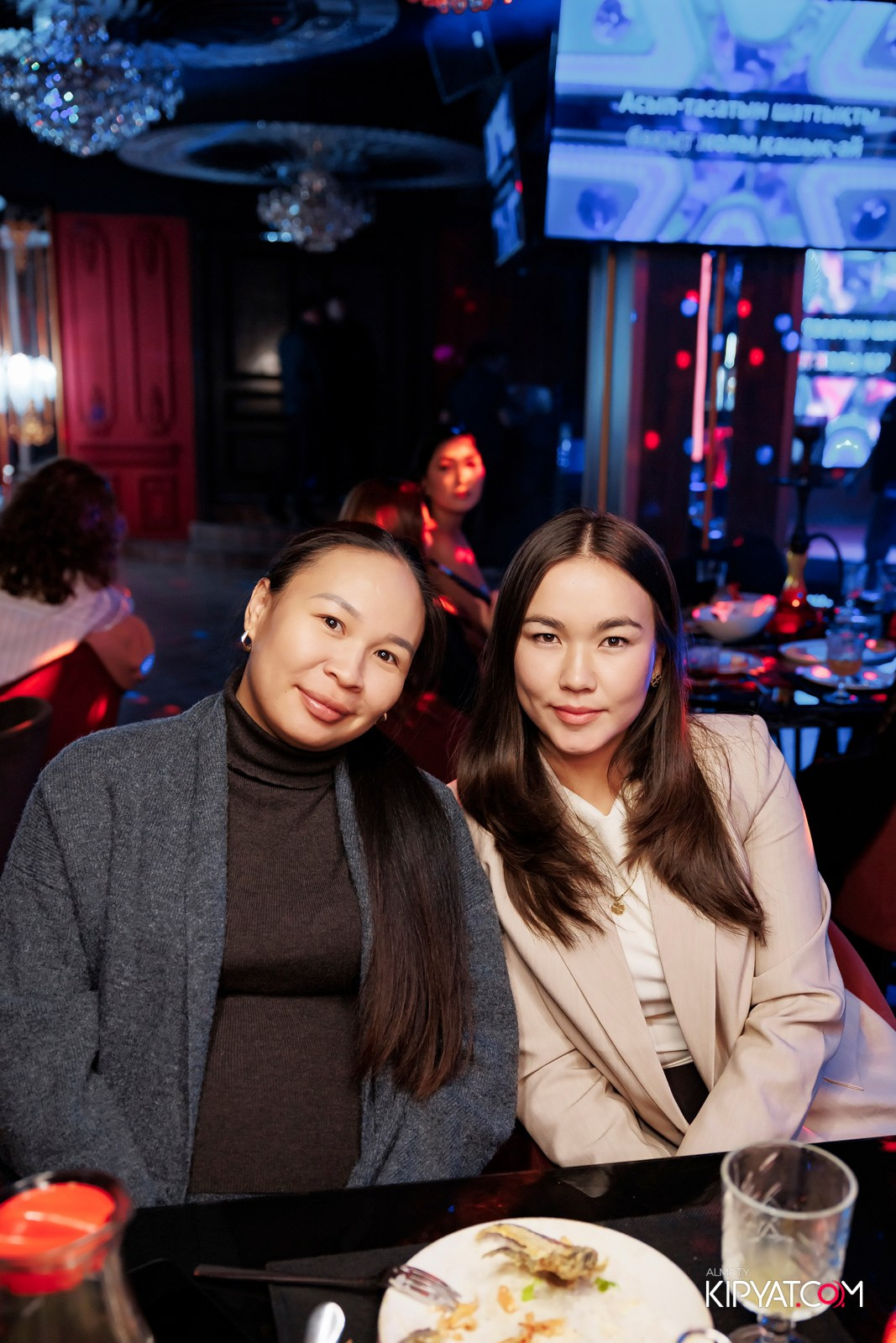 ЗАЯ, НА БИС. КИПЯТКОМ АЛМАТЫ!