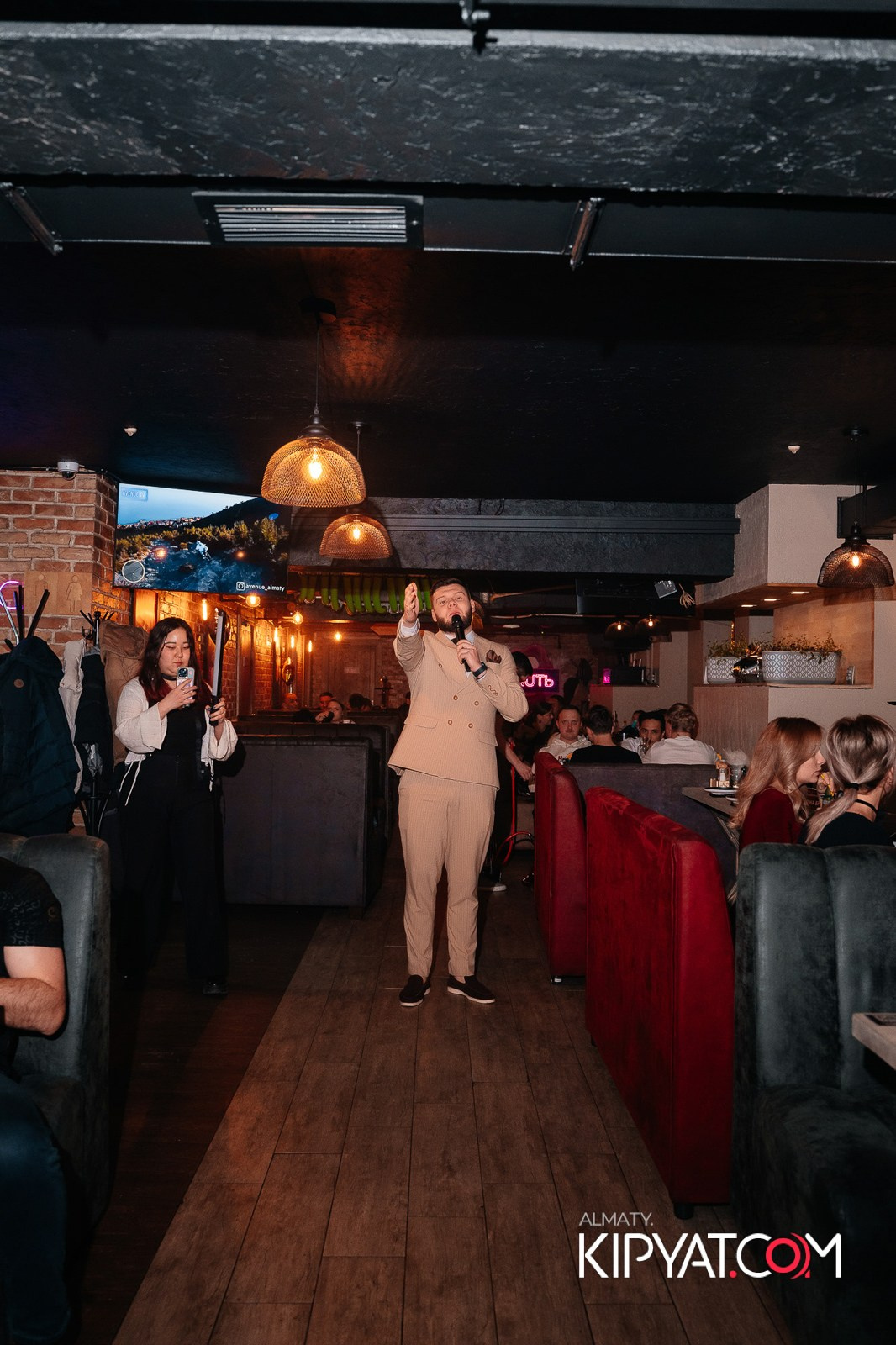 AVENUE ДЕНЬ РОЖДЕНИЯ — 12 ЛЕТ. КИПЯТКОМ АЛМАТЫ! Фотосъемка мероприятий в Алматы