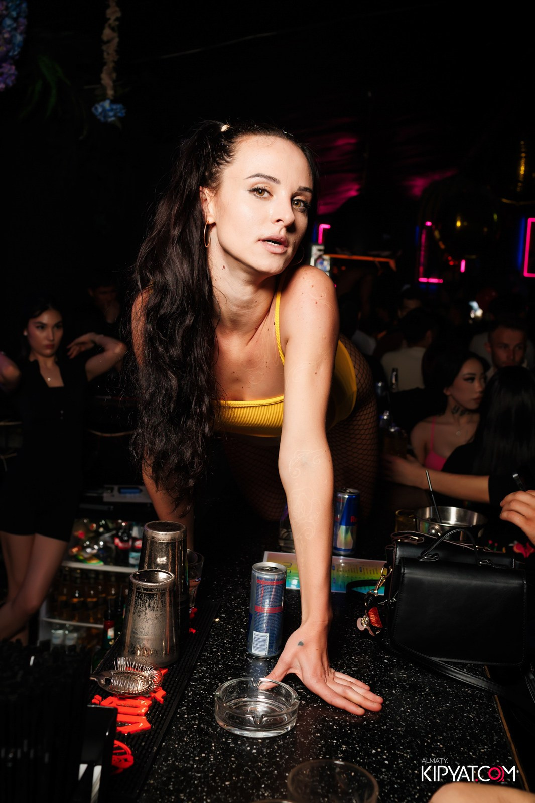 UYAT EMES BAR. КИПЯТКОМ АЛМАТЫ!