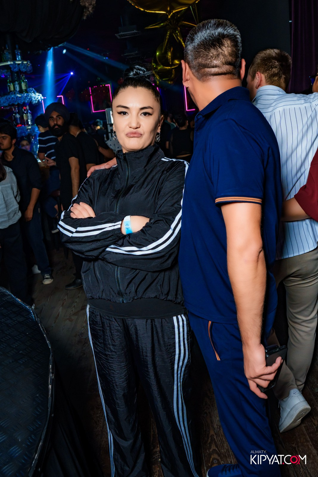 UYAT EMES BAR. КИПЯТКОМ АЛМАТЫ!