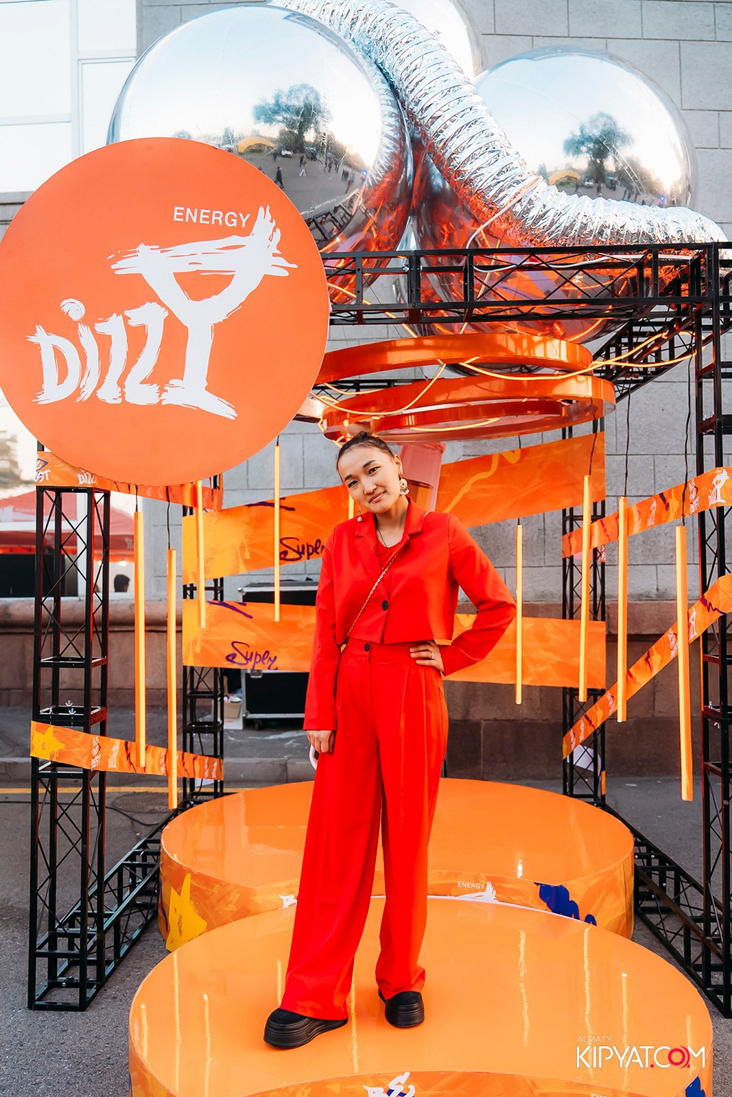 КОНЦЕРТ МИРАСА ЖУГУНУСОВА НА ЦЕНТРАЛЬНОМ СТАДИОНЕ. КИПЯТКОМ АЛМАТЫ!