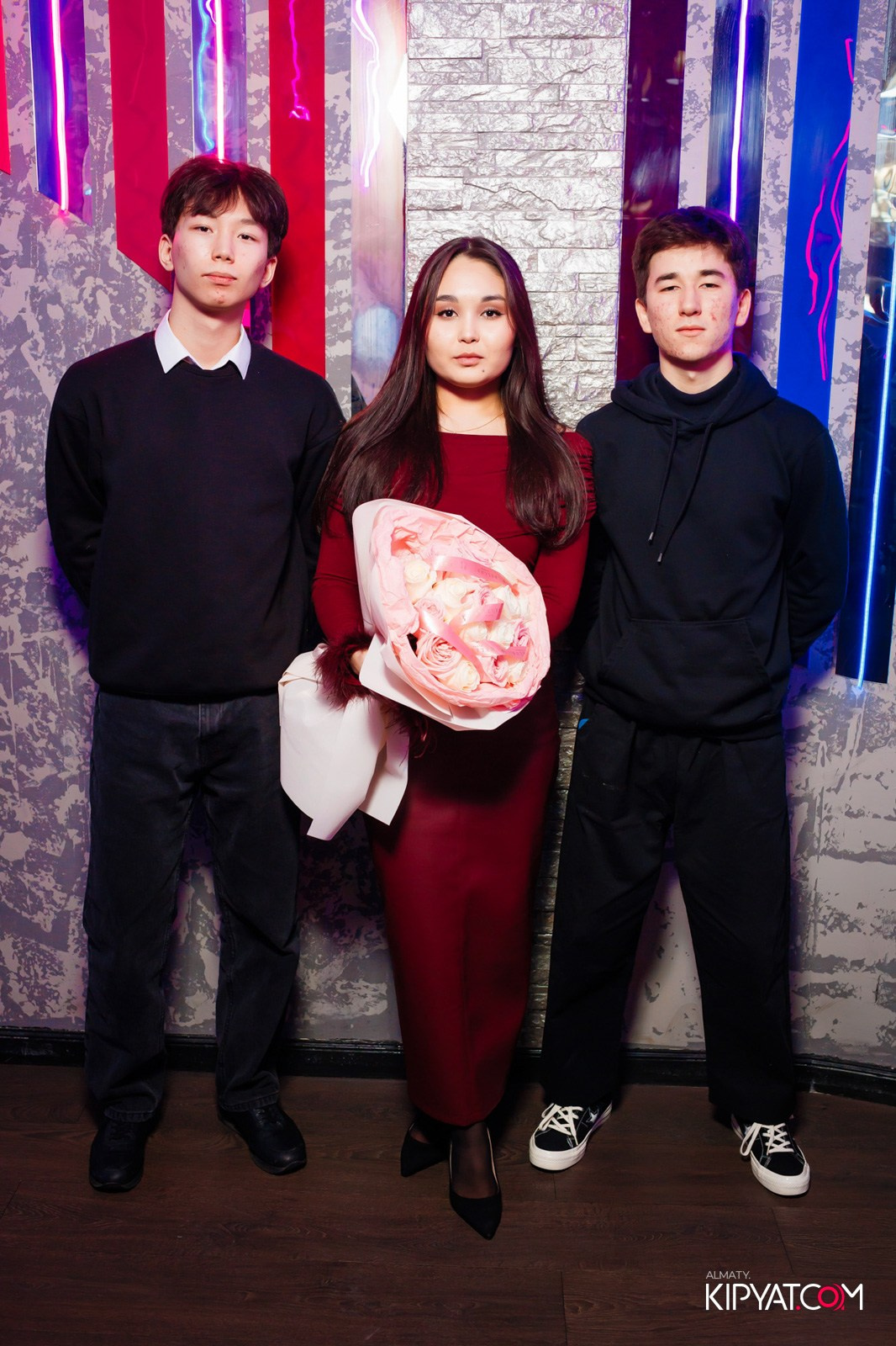 УХО И МЕДВЕДЬ НА ГАГАРИНА. КИПЯТКОМ АЛМАТЫ!