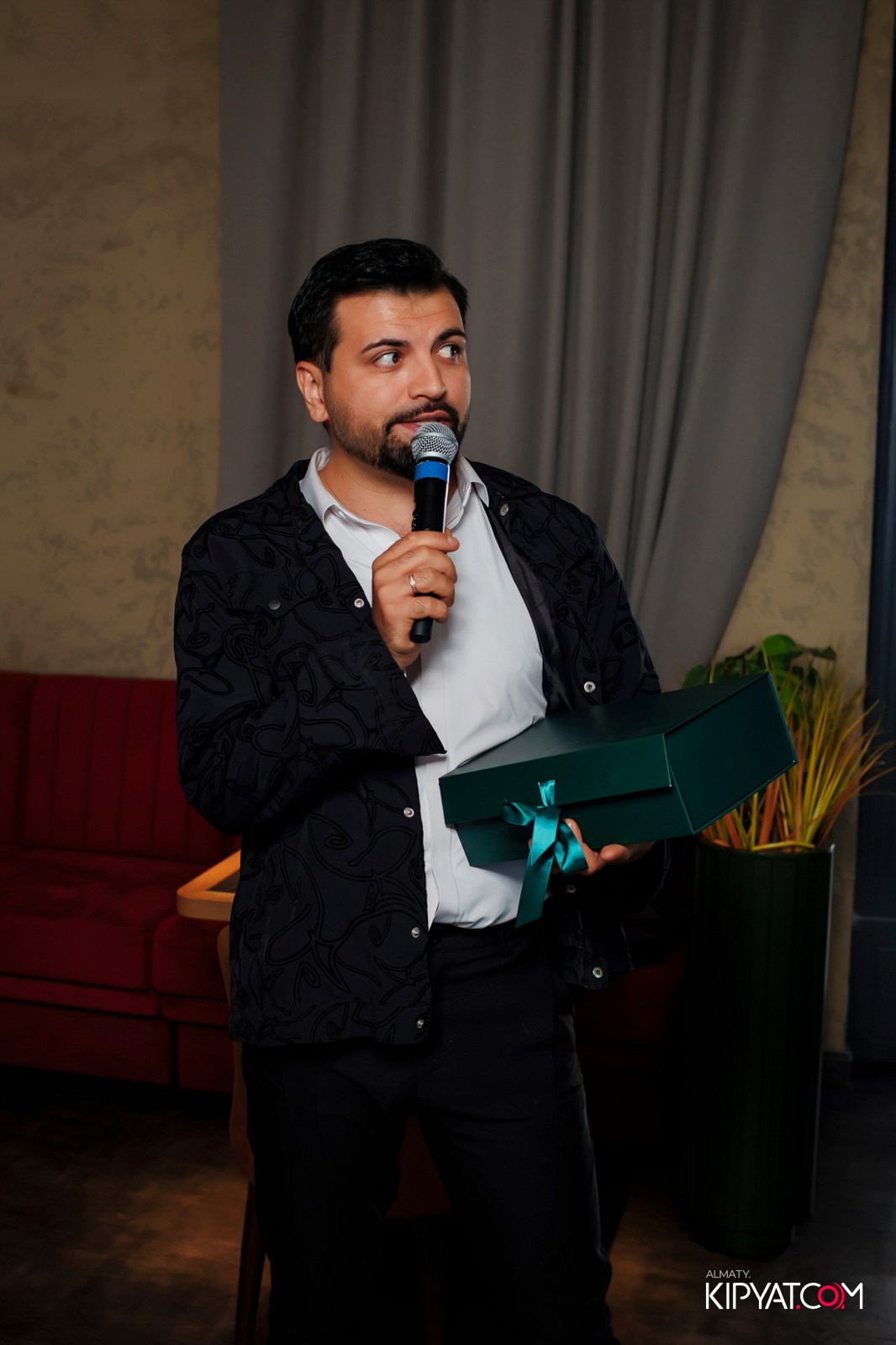 ПИНТА НА ТУЛЕБАЕВА. КИПЯТКОМ АЛМАТЫ! Фотосъемка мероприятий в Алматы