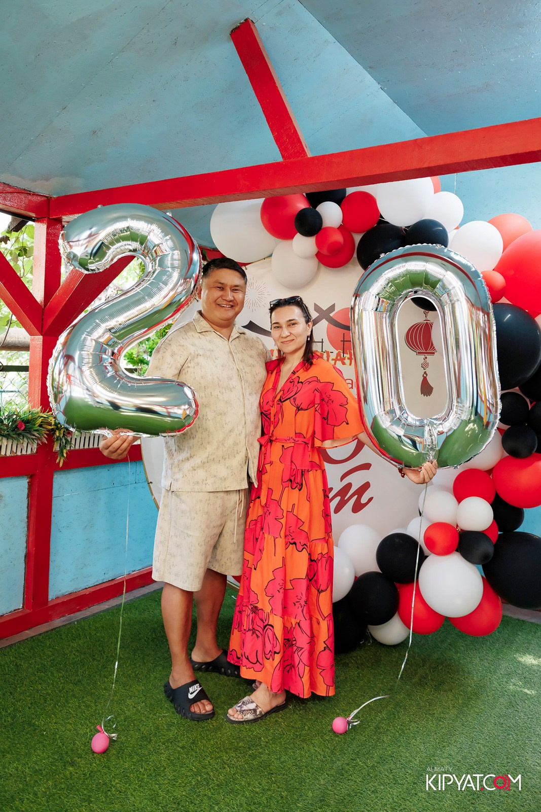 ЮБИЛЕЙ КАФЕ ТЯНЬ-ШАНЬ — 20 ЛЕТ. КИПЯТКОМ АЛМАТЫ!