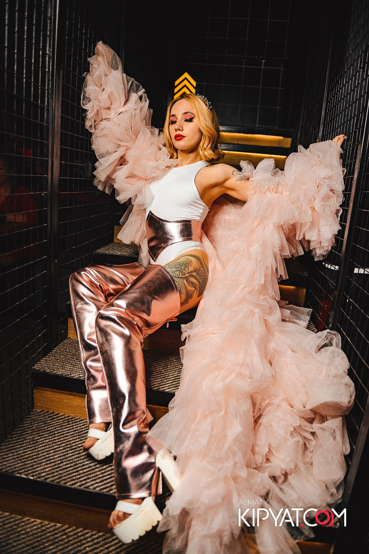 ВЫСТУПЛЕНИЕ ГРУППЫ ВИРУС SANTA BARBARA. КИПЯТКОМ АЛМАТЫ!