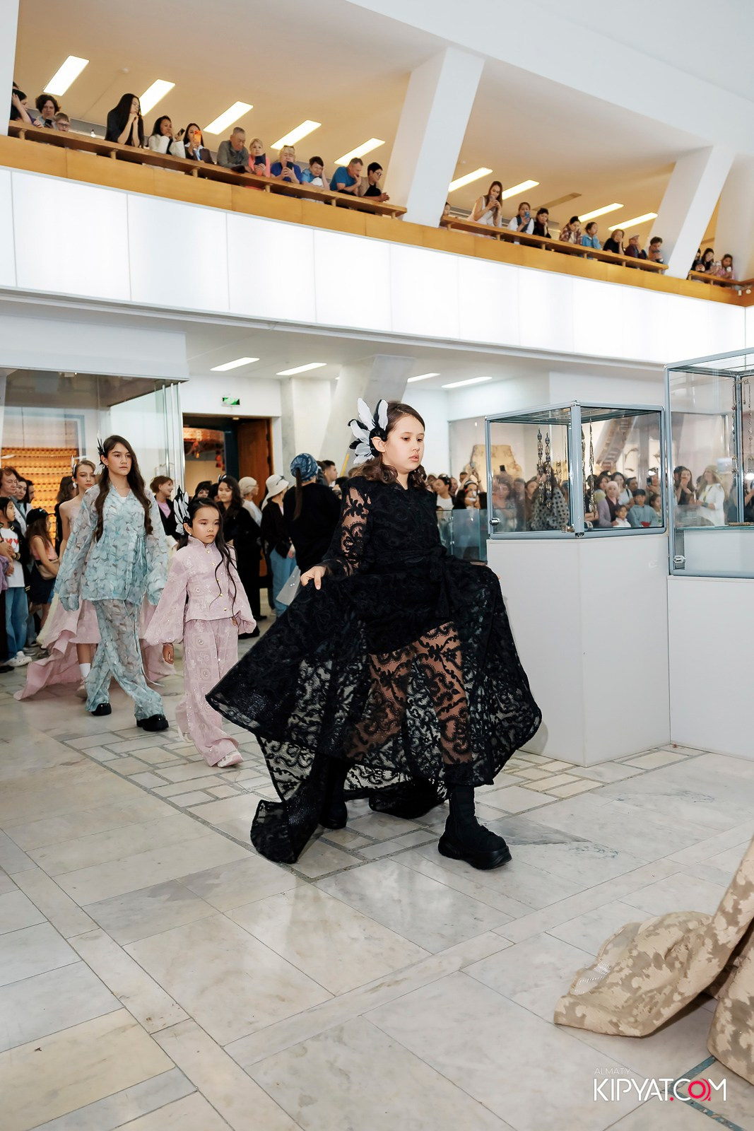 JUNIOR MODELS SHOW. ПЕРФОМАНС НОЧЬ В МУЗЕЕ. КИПЯТКОМ АЛМАТЫ! Фотосъемка мероприятий в Алматы