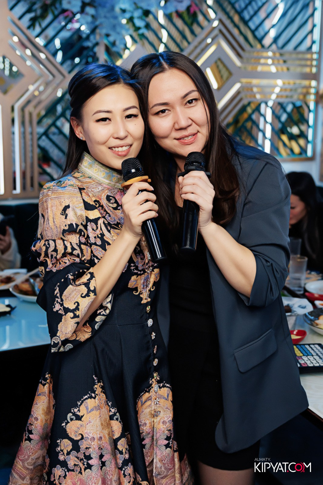 ЗАЯ, НА БИС. КИПЯТКОМ АЛМАТЫ!