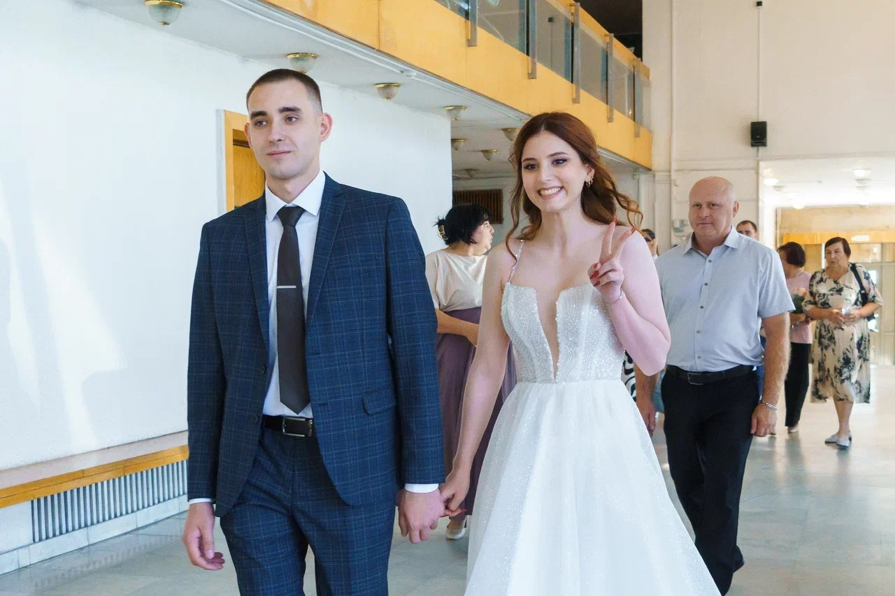 Марина и Даниил поженились. Событийный фотограф Максим Бескоровайновнов
