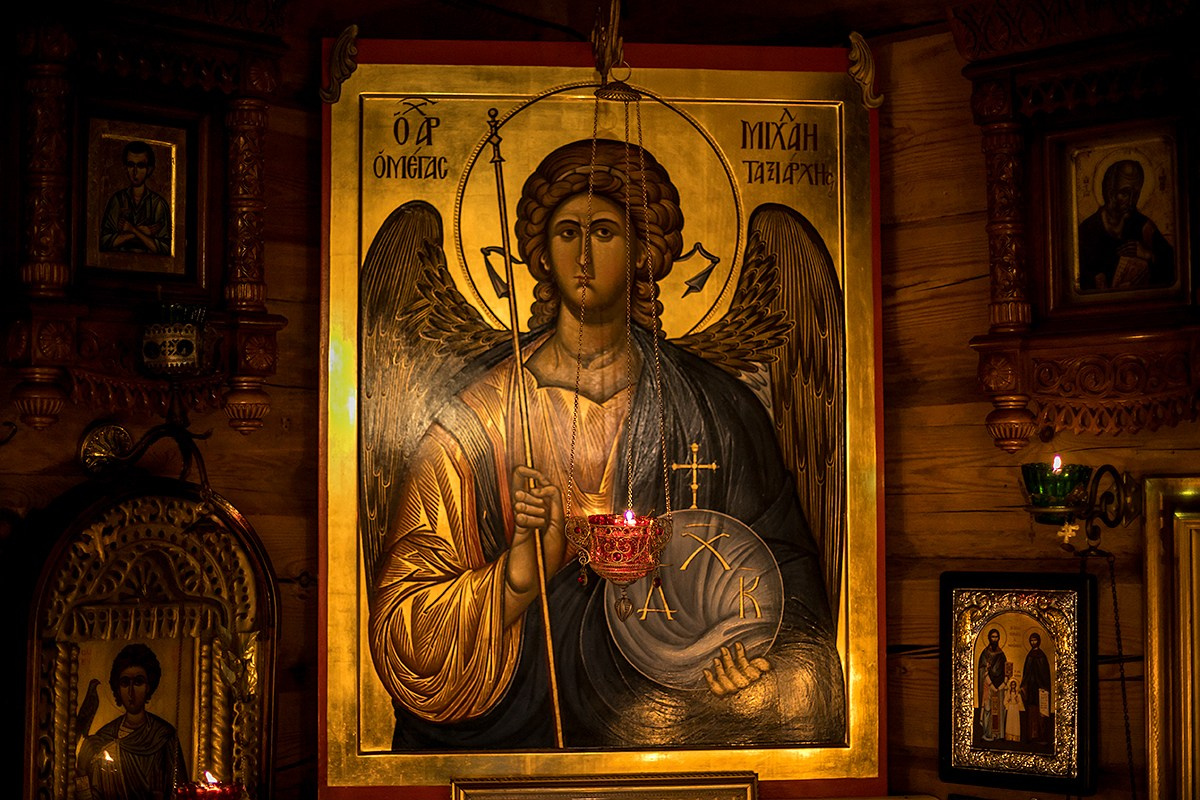 Крещение Храм всех Русских святых. п.Сосново. Фотограф на крещение в Санкт Петербурге