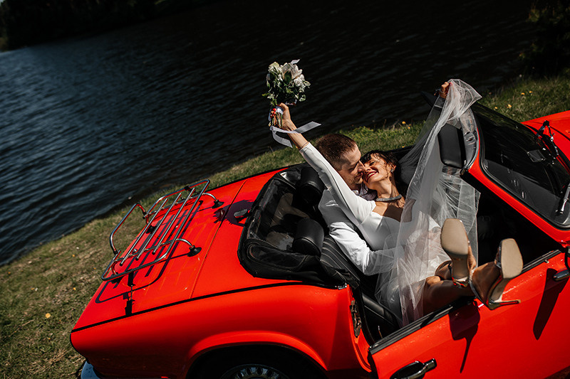 Кабриолет. Свадебный и портретный фотограф Алина Иванова. Екатеринбург-Москва