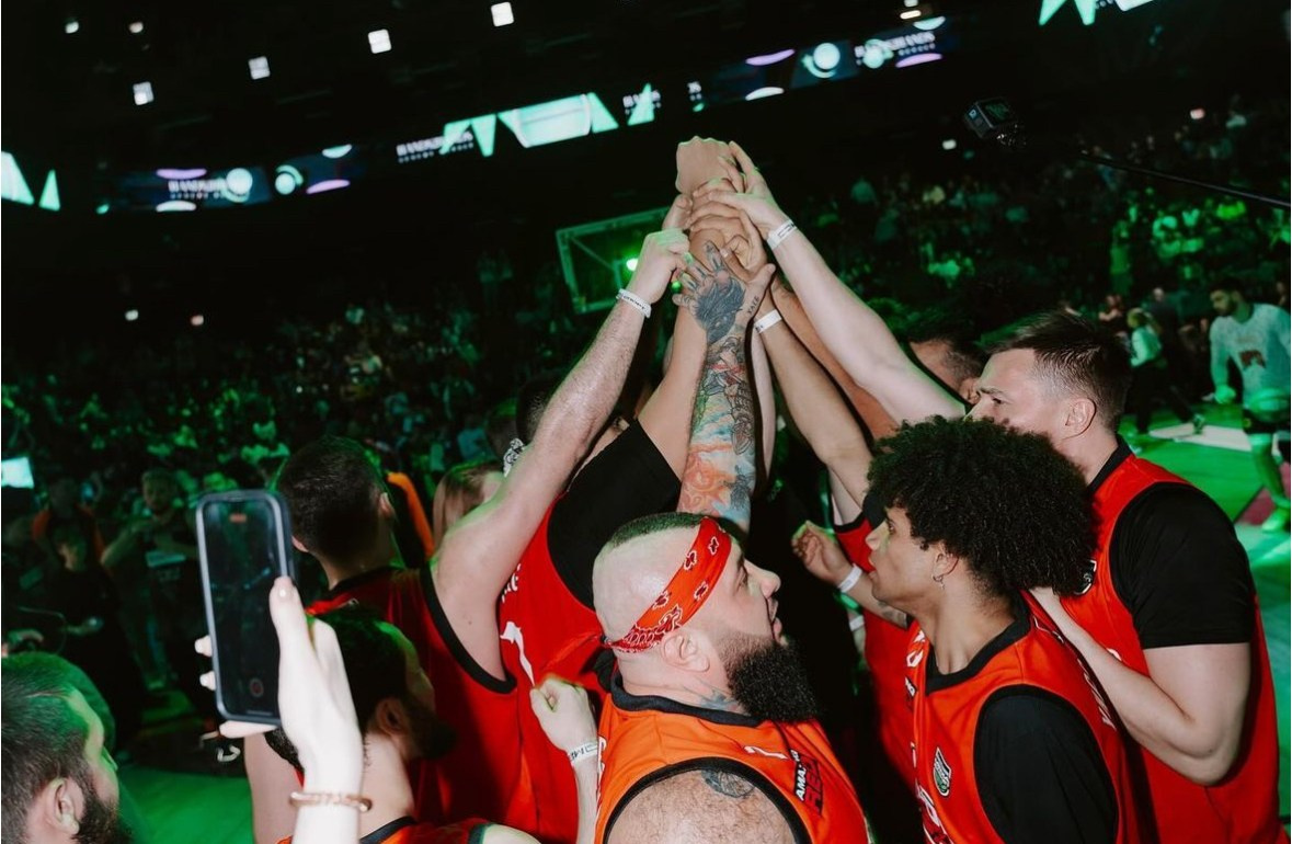 MEDIABASKET x LIGASTAVOK. Фотограф первого впечатления