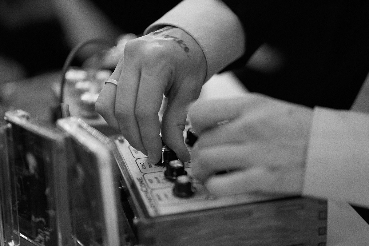 Поющие Камни в MMOMA Cafe. Иван Кобяков