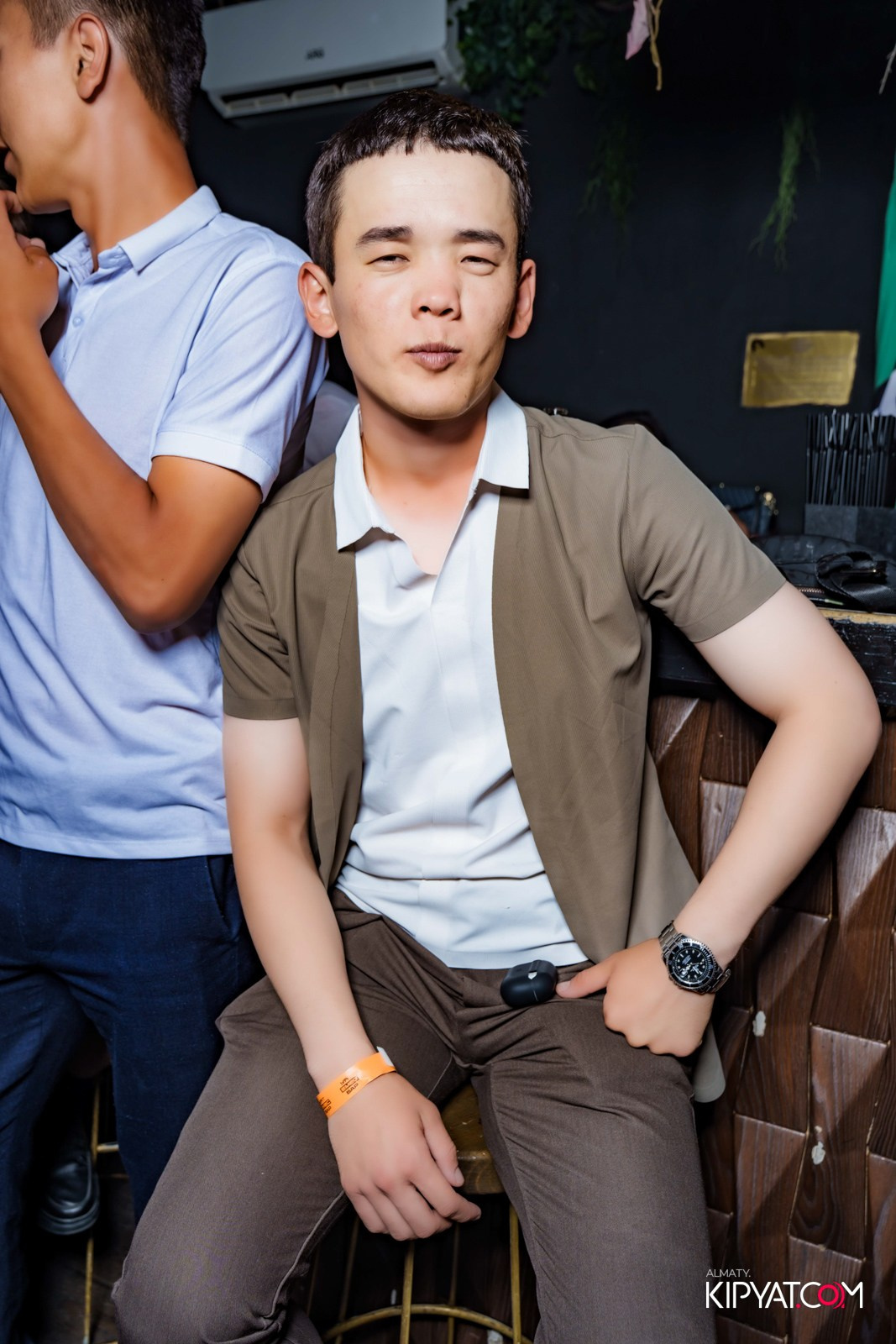 UYAT EMES BAR. КИПЯТКОМ АЛМАТЫ!