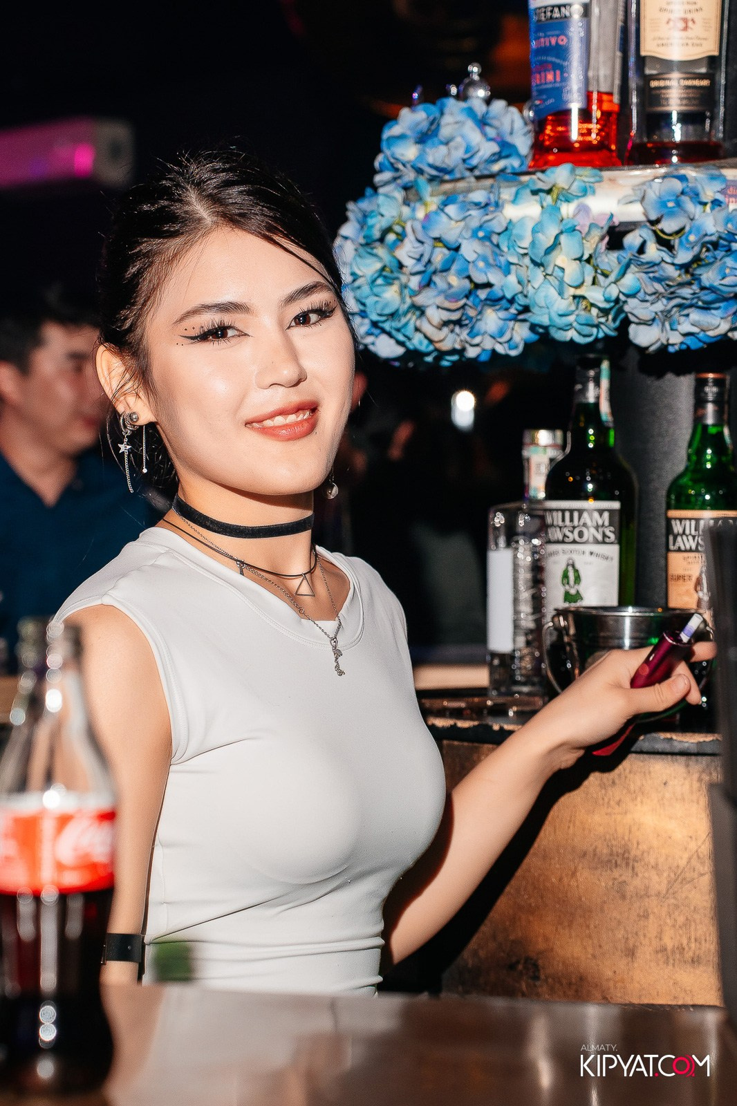 UYAT EMES BAR. КИПЯТКОМ АЛМАТЫ!