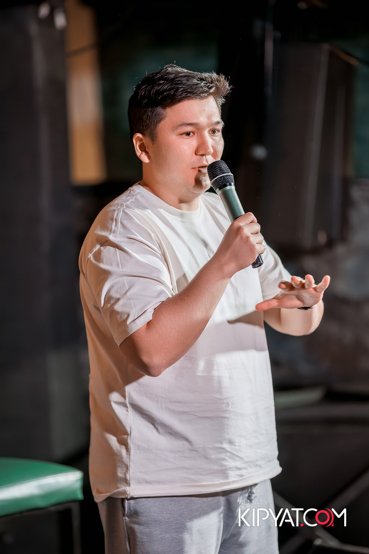 СОЛЬНЫЙ СТЕНДАП КОНЦЕРТ АЛЕКСАНДРА МЕРКУЛЬ. КИПЯТКОМ АЛМАТЫ!