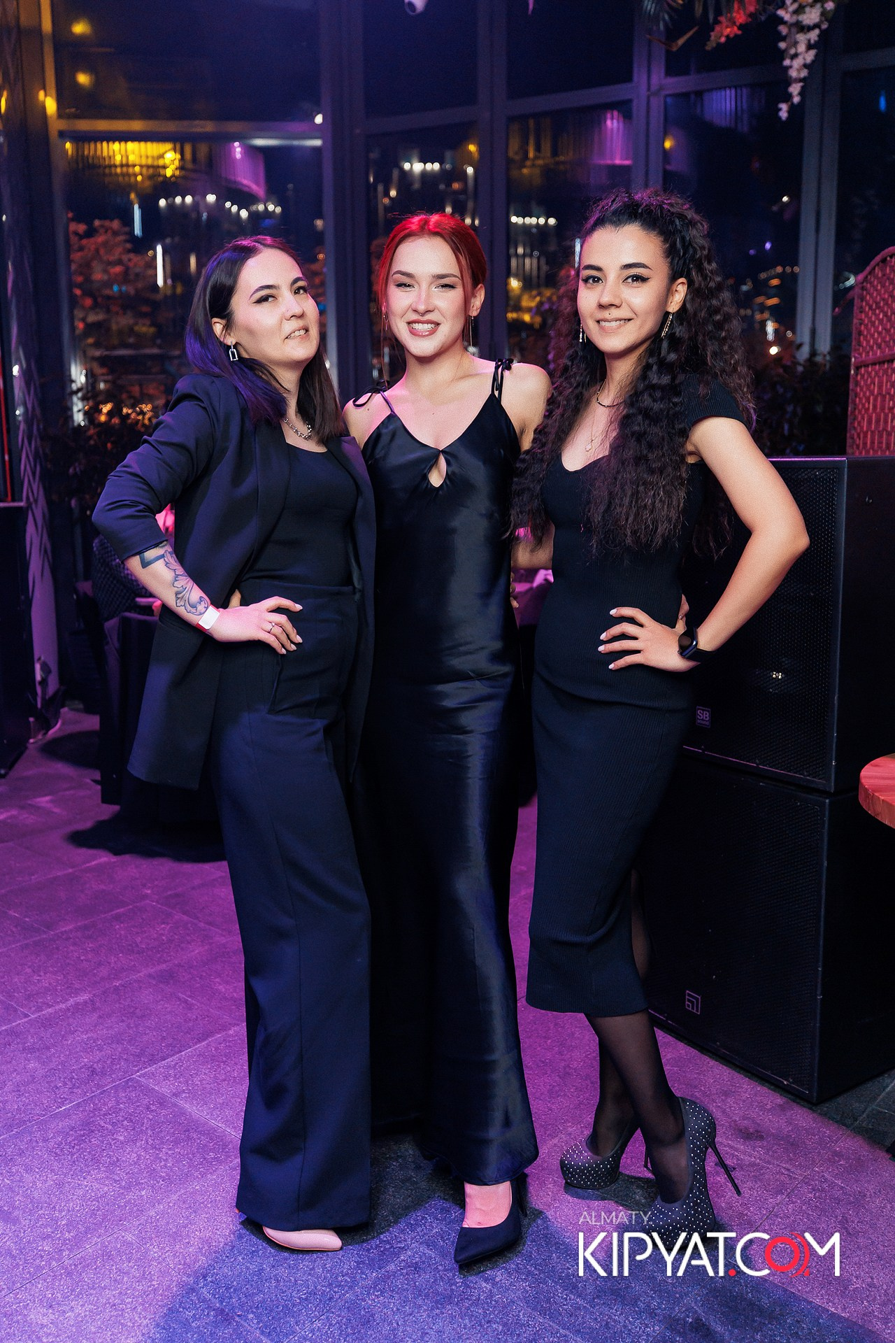 FRIENDS BAR & TERRACE. КИПЯТКОМ АЛМАТЫ!