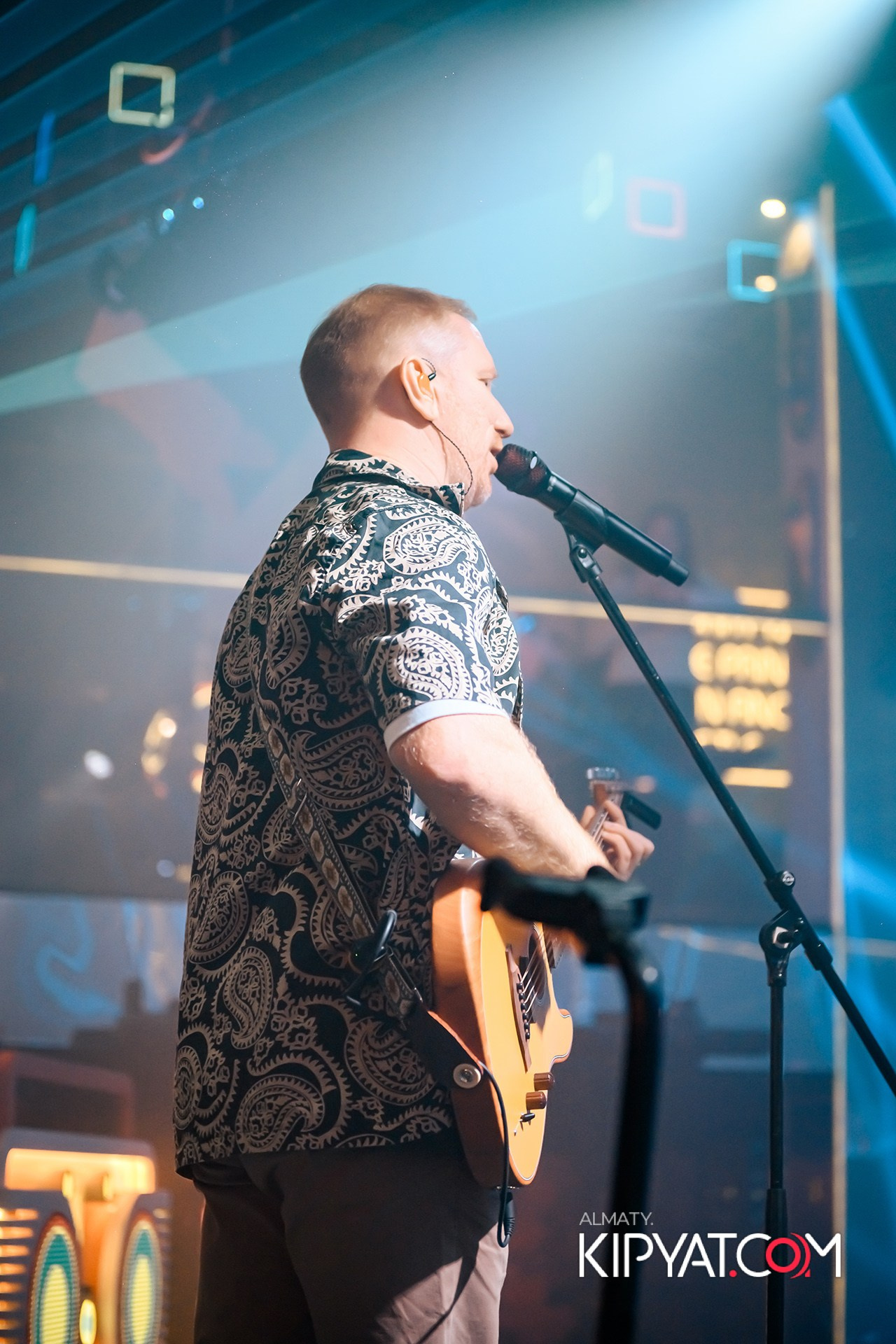 SANTA BARBARA ВЫСТУПЛЕНИЕ ГРУППЫ БРАТЬЯ ГРИММ. КИПЯТКОМ АЛМАТЫ!