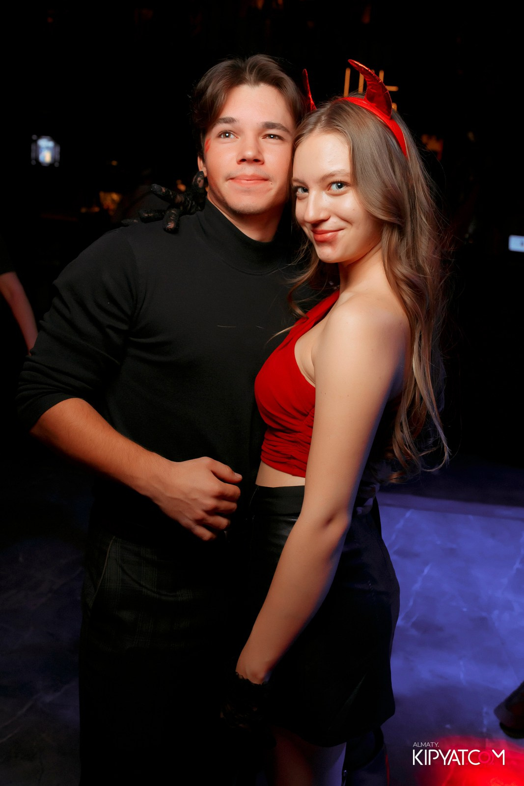 БАЛ НЕЧИСТИ В HIT RETRO. КИПЯТКОМ АЛМАТЫ!