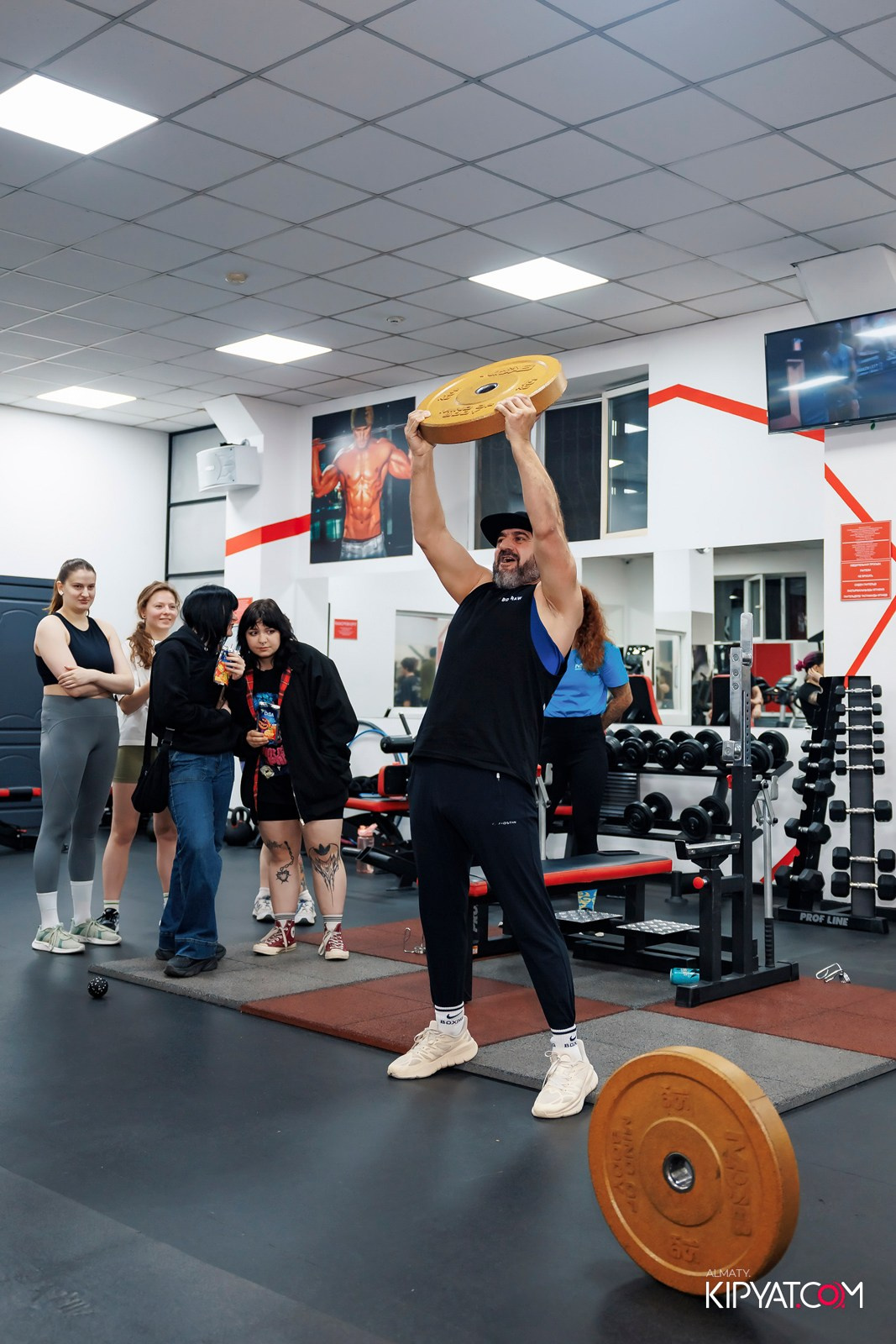 ДЕНЬ РОЖДЕНИЯ ТРЕНАЖЕРНОГО ЗАЛА MIND OF BODY. КИПЯТКОМ АЛМАТЫ! Фотосъемка мероприятий в Алматы