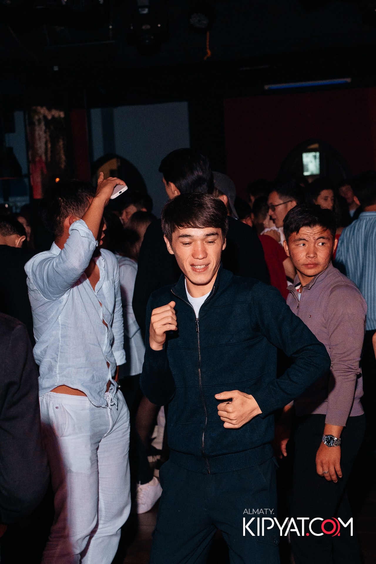 ARAGOSTA. КИПЯТКОМ АЛМАТЫ!