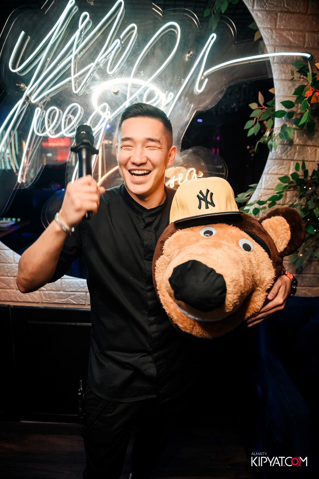 УХО И МЕДВЕДЬ НА САИНА. КИПЯТКОМ АЛМАТЫ!