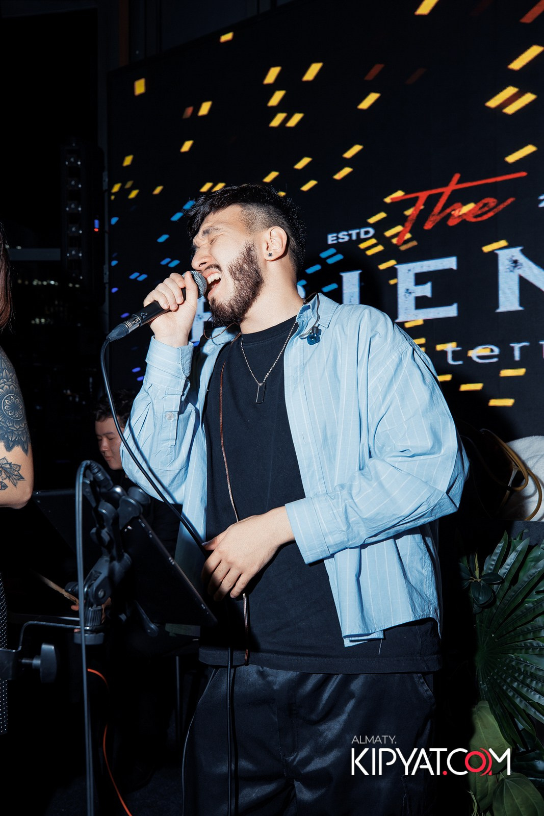 FRIENDS BAR & TERRACE. КИПЯТКОМ АЛМАТЫ! Фотосъемка мероприятий в Алматы