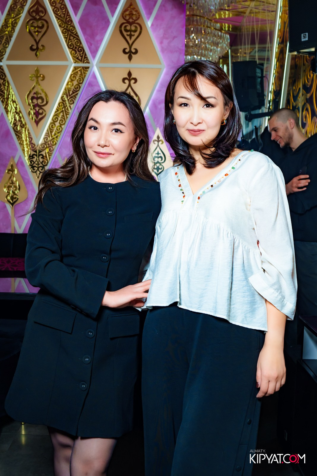 MOOD KARAOKE & TERRACE. КИПЯТКОМ АЛМАТЫ!