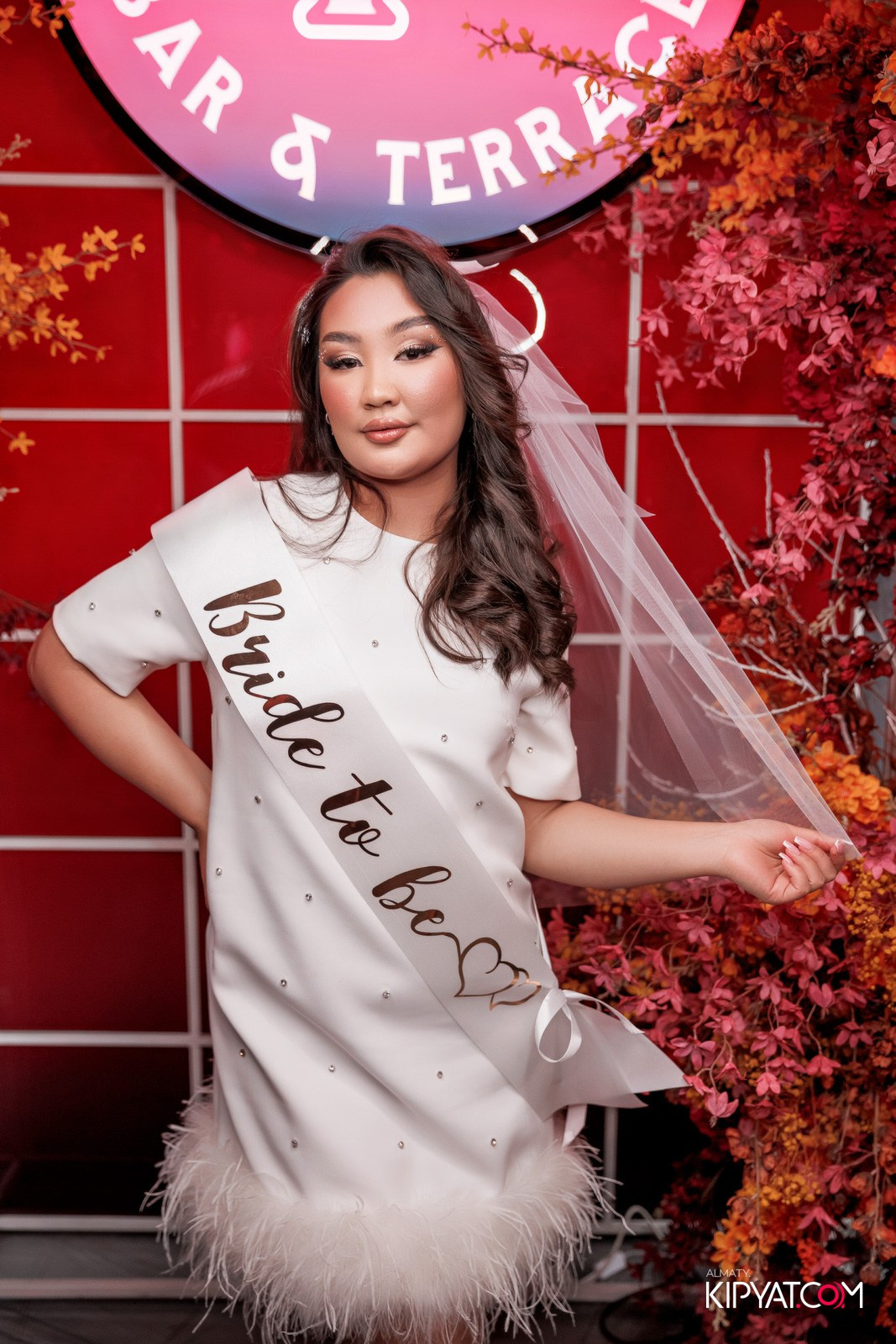 FRIENDS BAR & TERRACE. КИПЯТКОМ АЛМАТЫ!