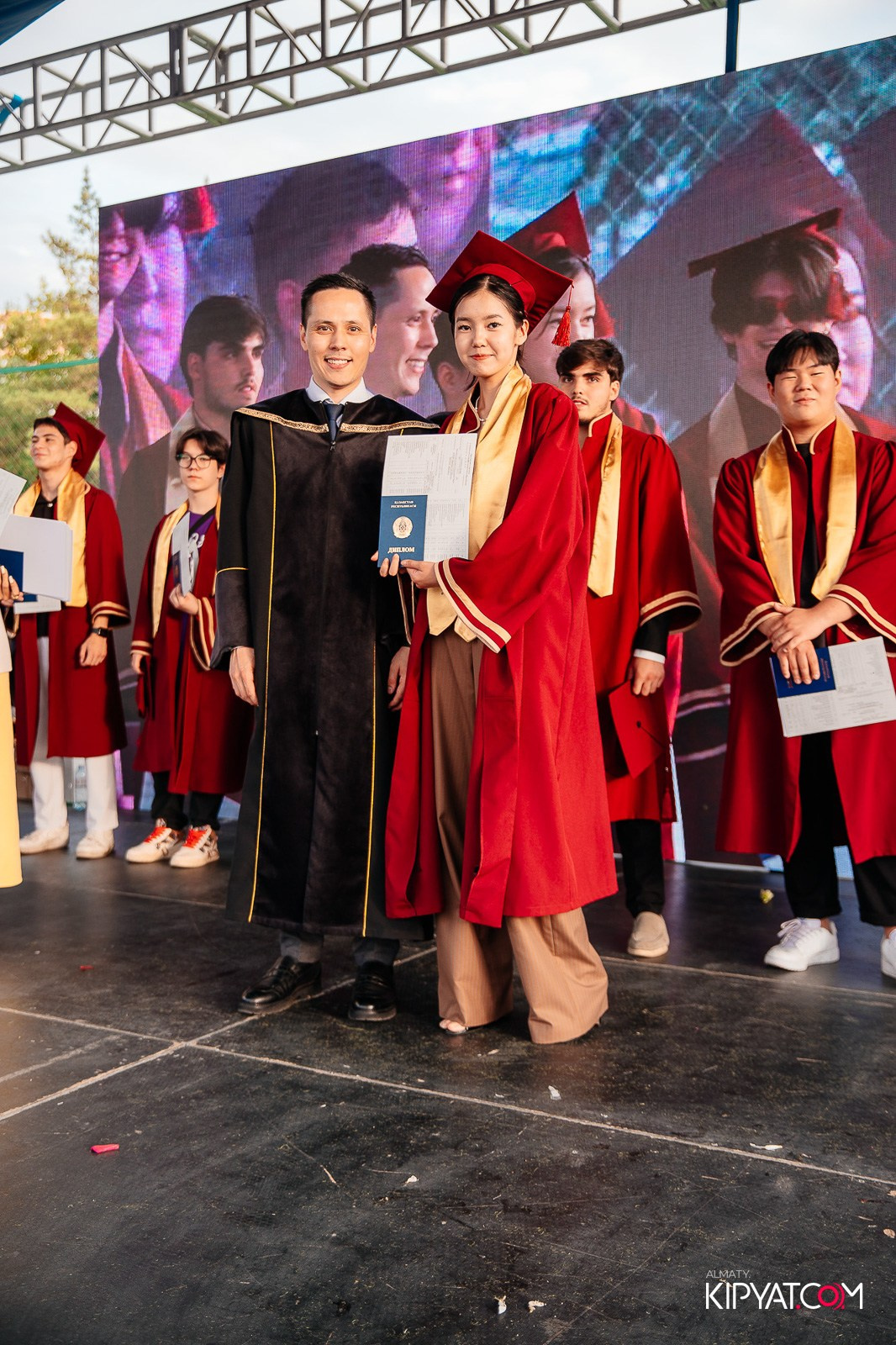 ВРУЧЕНИЕ ДИПЛОМОВ — НАРХОЗ КОЛЛЕДЖ. Part 4. КИПЯТКОМ АЛМАТЫ!