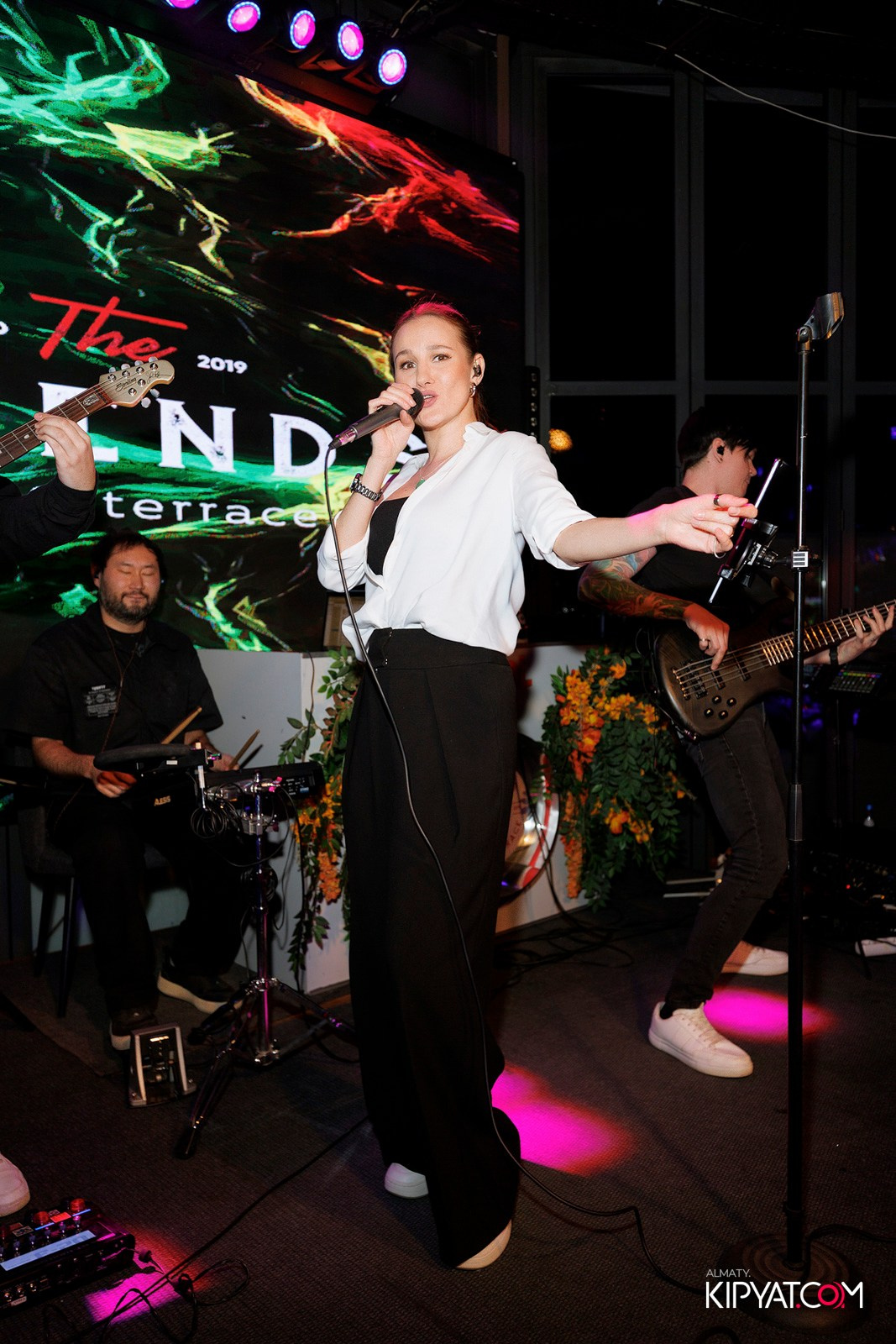 FRIENDS BAR & TERRACE. КИПЯТКОМ АЛМАТЫ! Фотосъемка мероприятий в Алматы