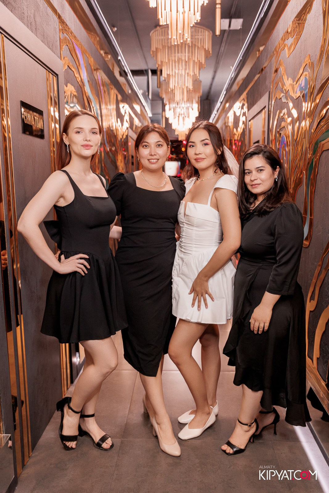 MOOD KARAOKE & TERRACE. КИПЯТКОМ АЛМАТЫ!